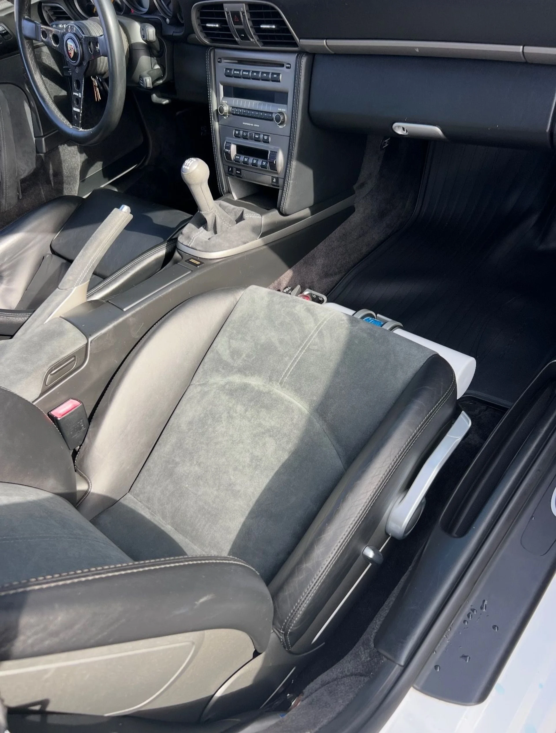 mph016_2177319697_Used_2007_Porsche_911_GT_3_1760384686_c4d0c7f307