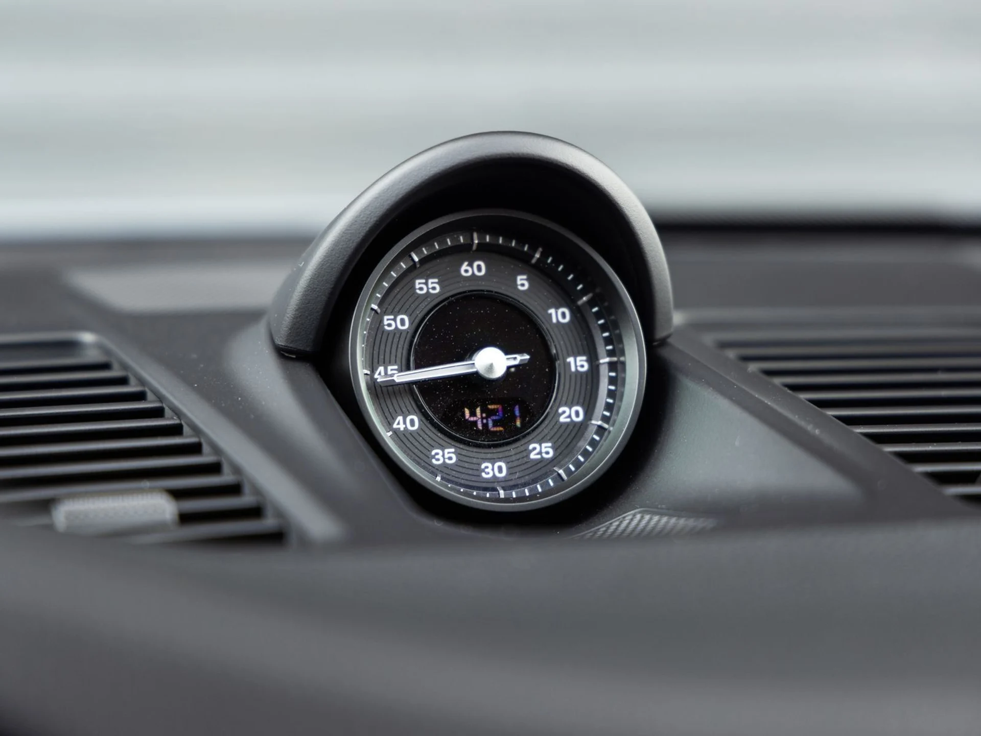 mph016_2178920382_17_54061df8db