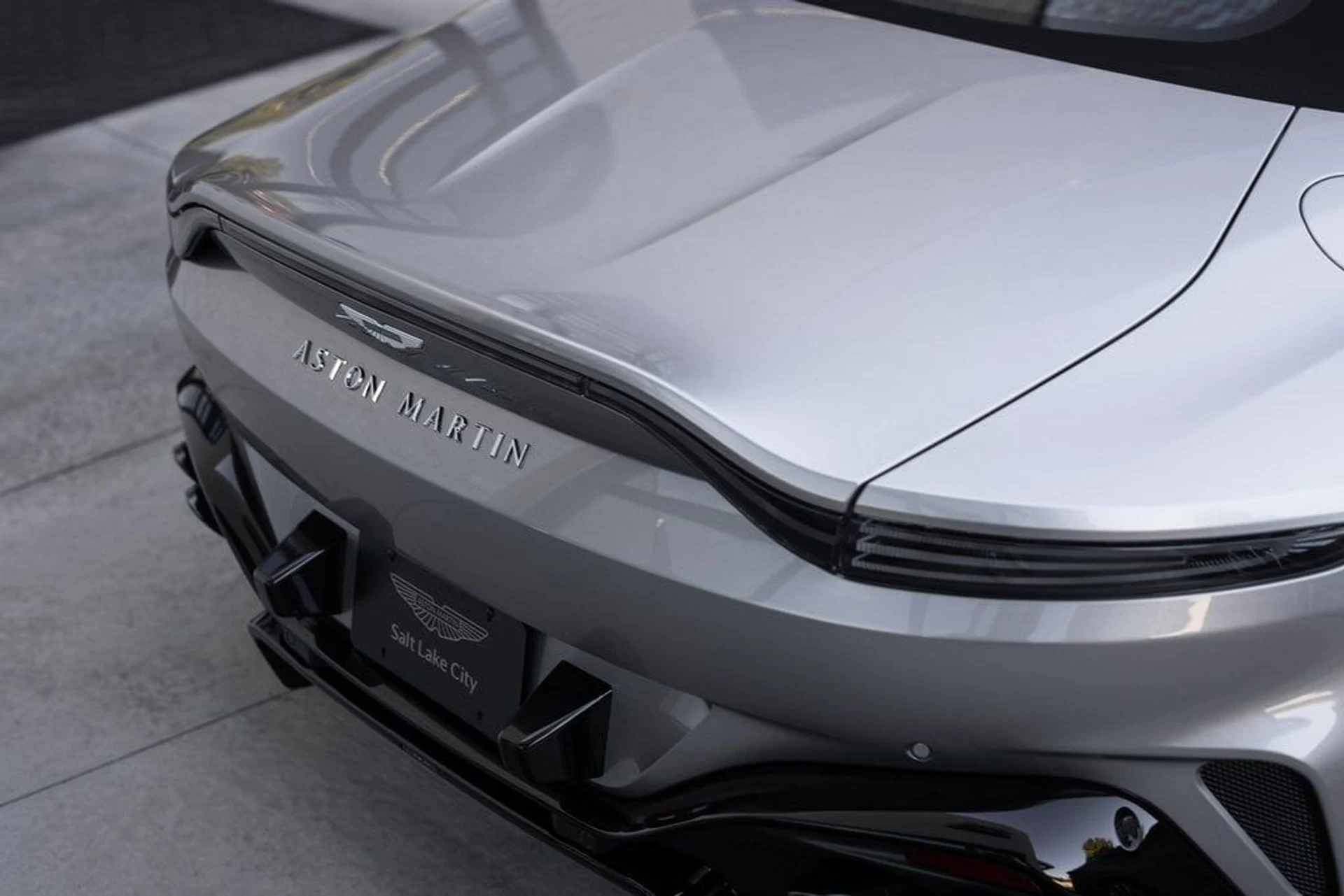 mph016_2181162547_2b89018998bd8383369e89bcf10bf05ax_049ba909d2