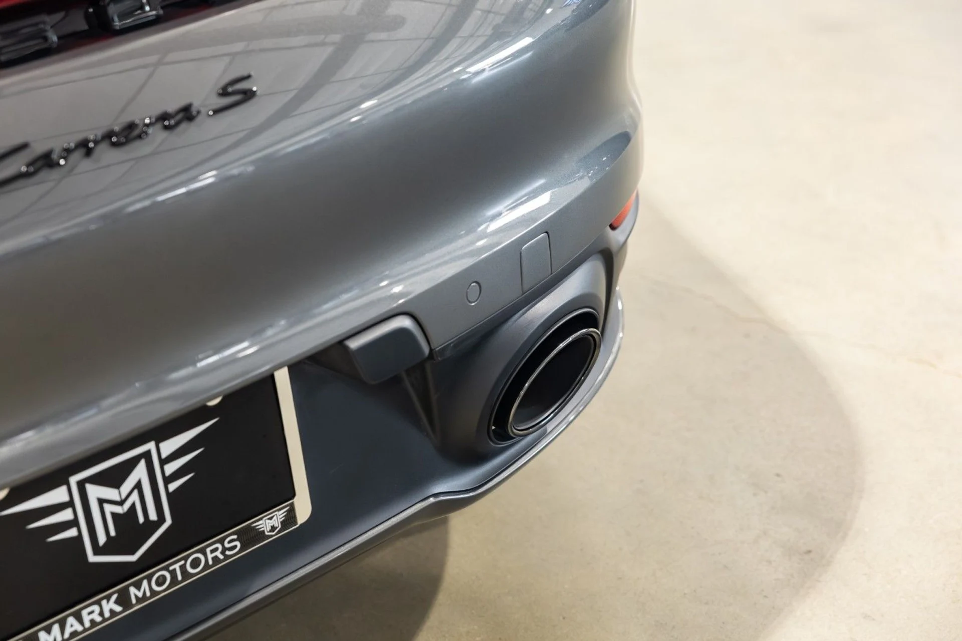 mph016_2198574344_Pw_eab9c1c0af