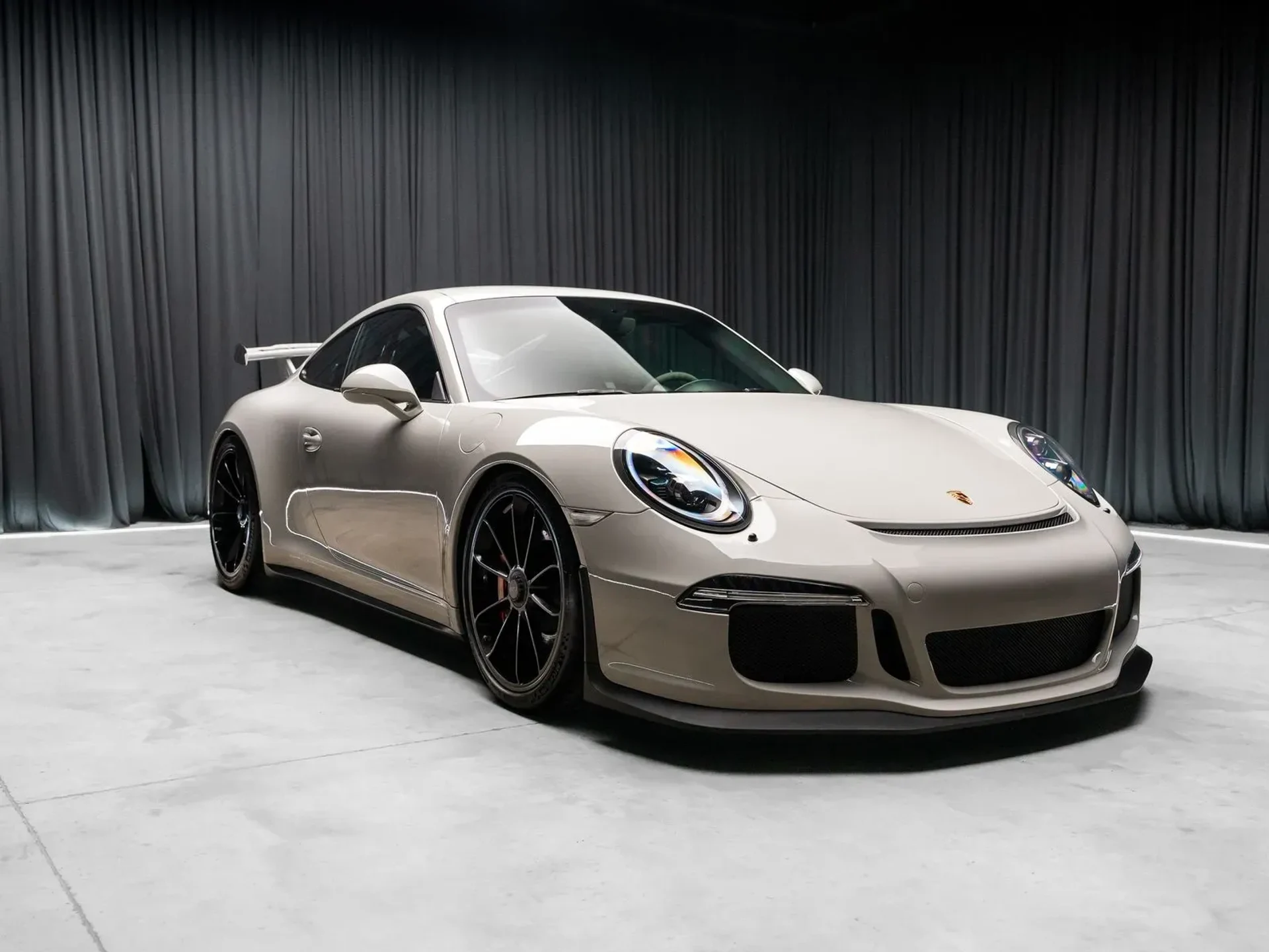 mph016_2202947836_9a73b529_58fb_47d1_8558_95956c22e78c_bc37627631