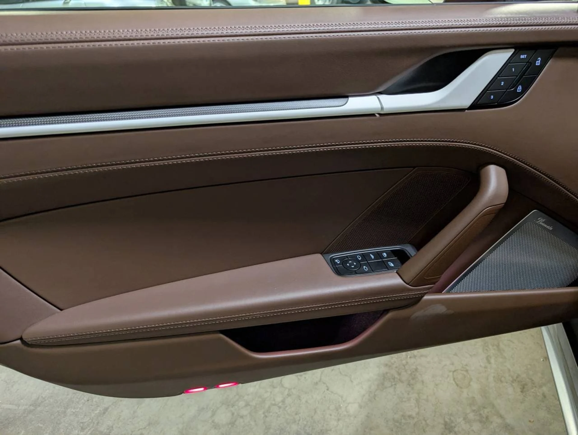 mph016_2204243732_ffcedc069899043b9f9b09fe97c22a34x_c4a33e10dc