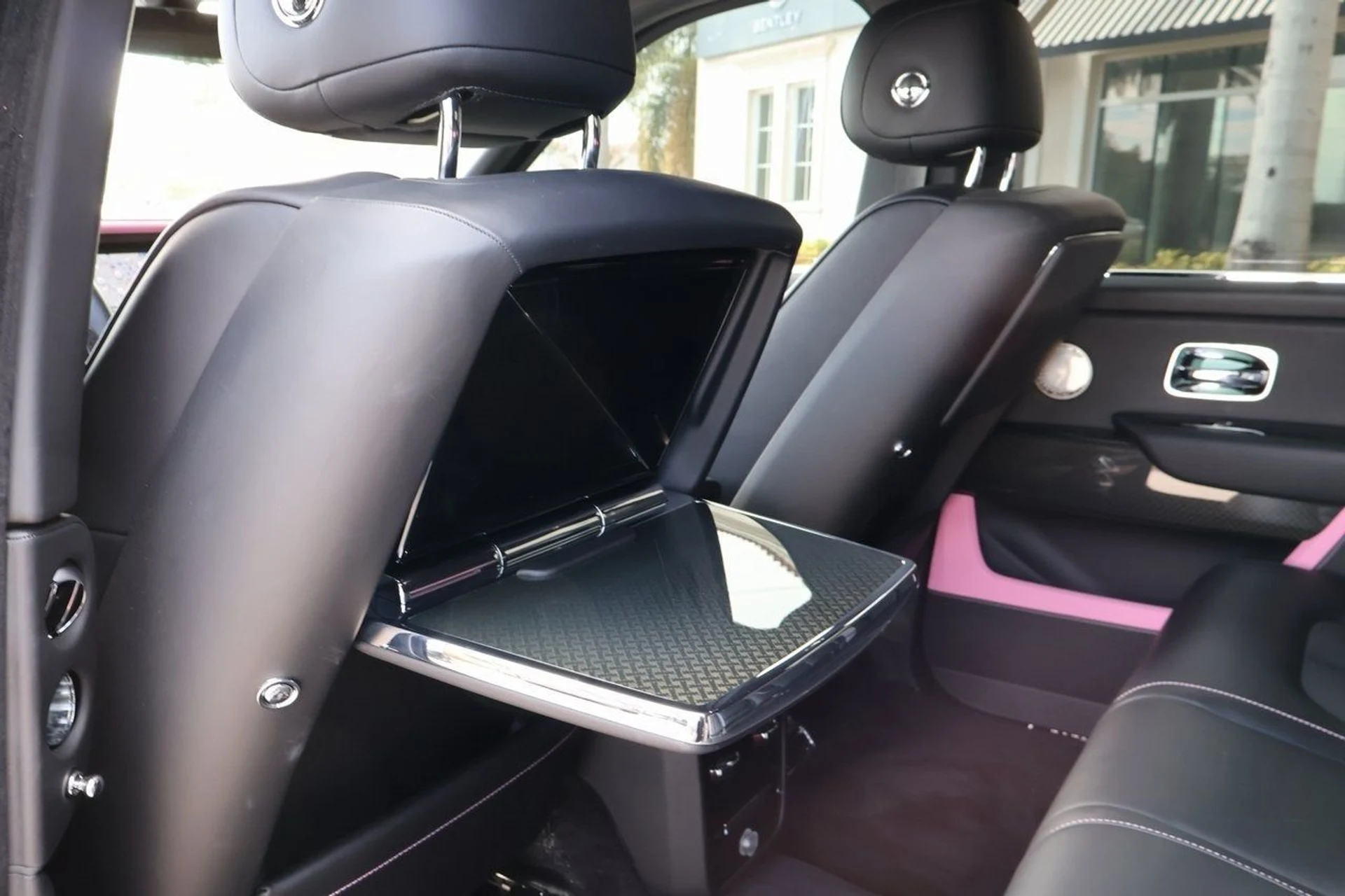 mph016_2204321764_17_60fada1bed