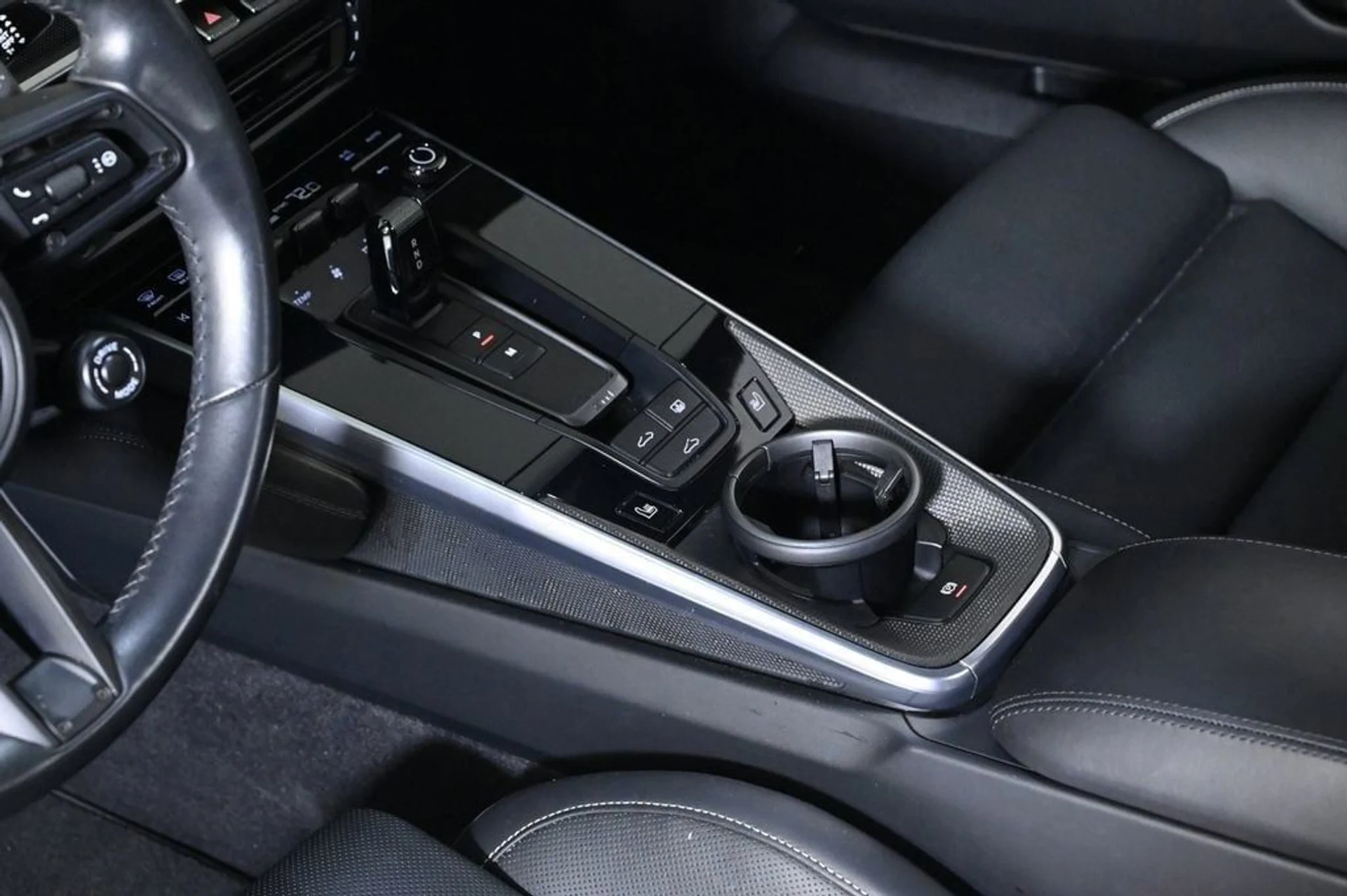 mph016_2204728957_6f487d6971e544bb818b8f0b1d408c19_26f44ece08