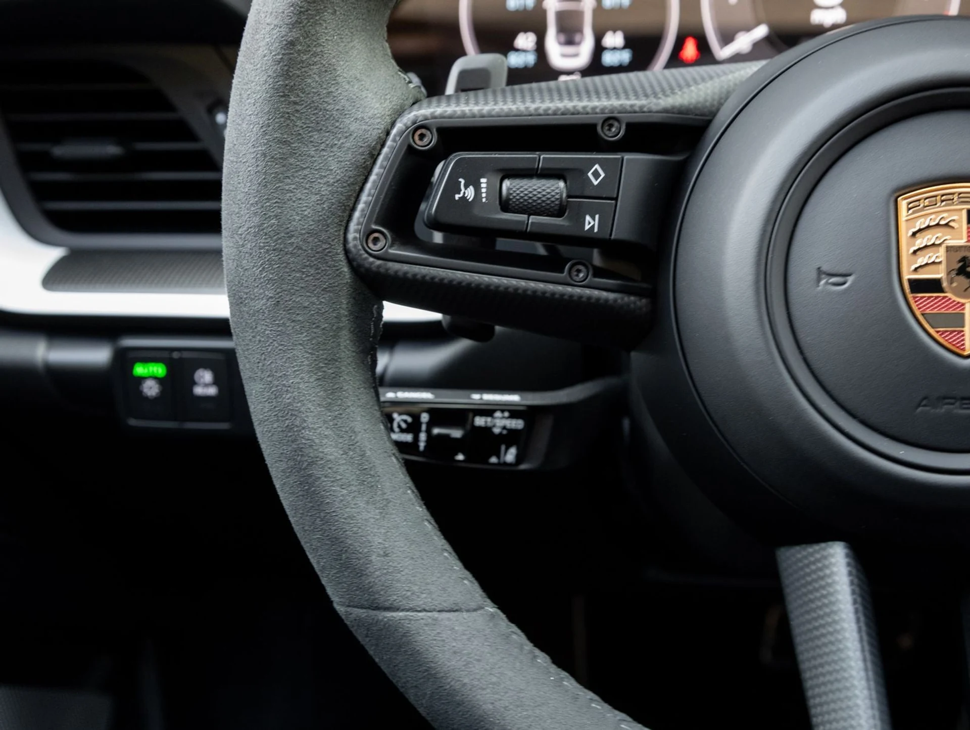 mph016_2205407981_17_507a5633c8