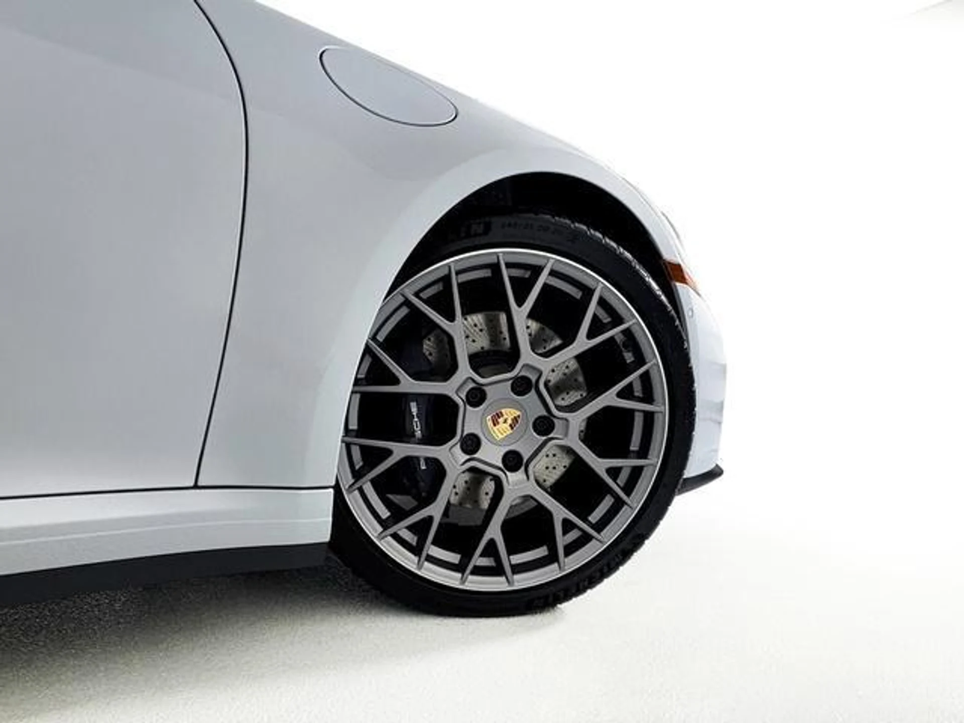 mph016_220739065_Mgo1l_XAQYJL_Efpv_Gt_Xq_I1_Mszi_F4_0d9d336466