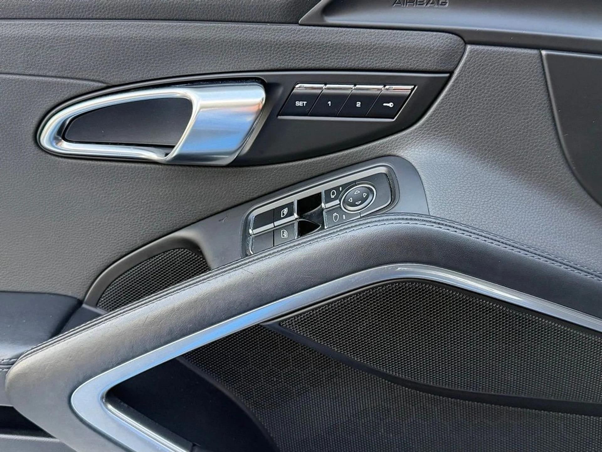 mph016_2214628387_cb80c97e57af806cd6e340fb0f10ae6ex_4d531e6cc0