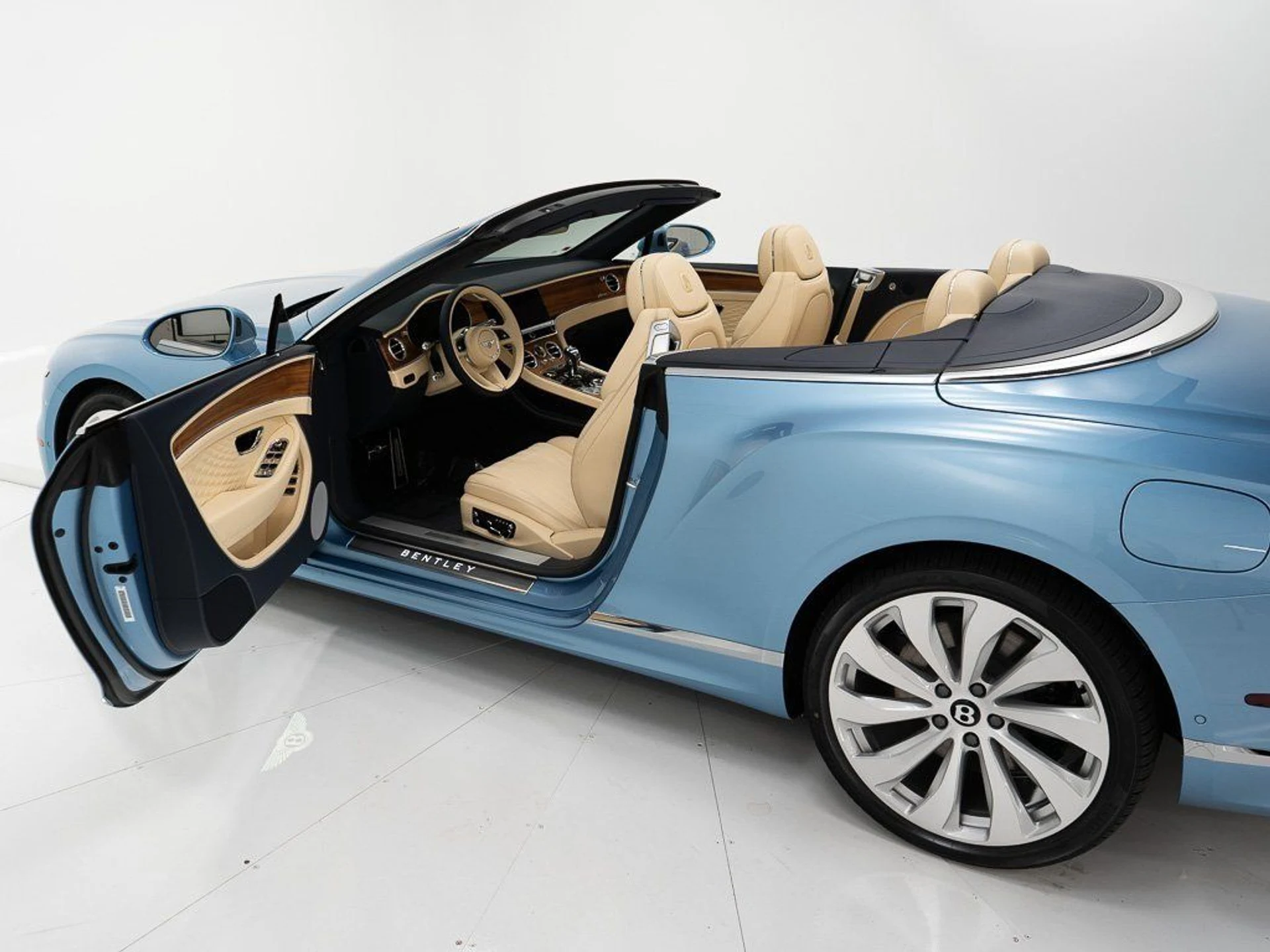 mph016_2216279296_17bf17105018d3f98dd09e2b699b9af0_4d6ced308b