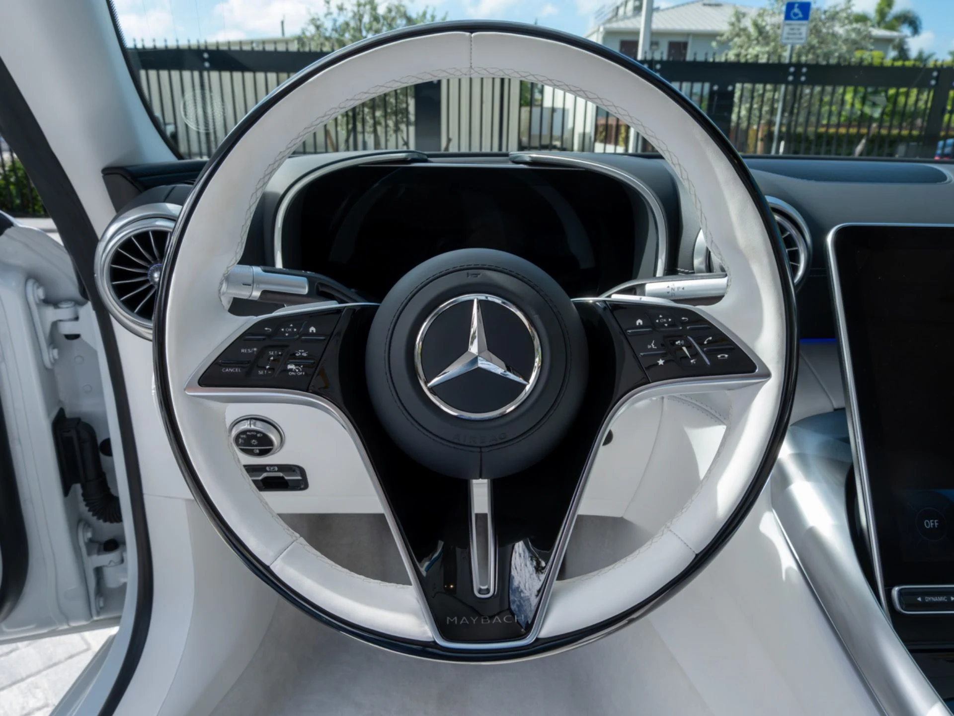 mph016_2216813927_Used_2026_Mercedes_Benz_SL_Maybach_SL_680_Monogram_Series_1775231653_025aadf88b