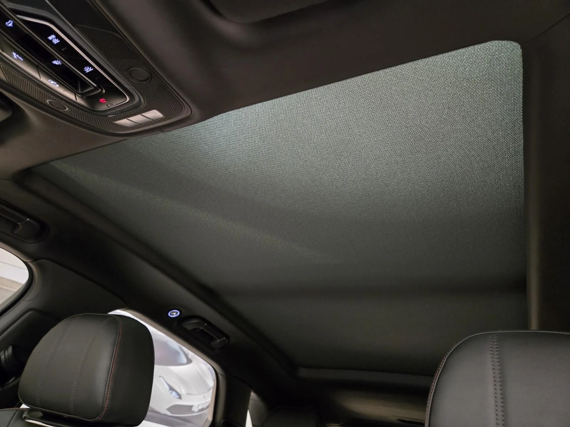 mph016_2219120743_Used_2019_Bentley_Bentayga_V8_1769237260_4b4f32dcd0