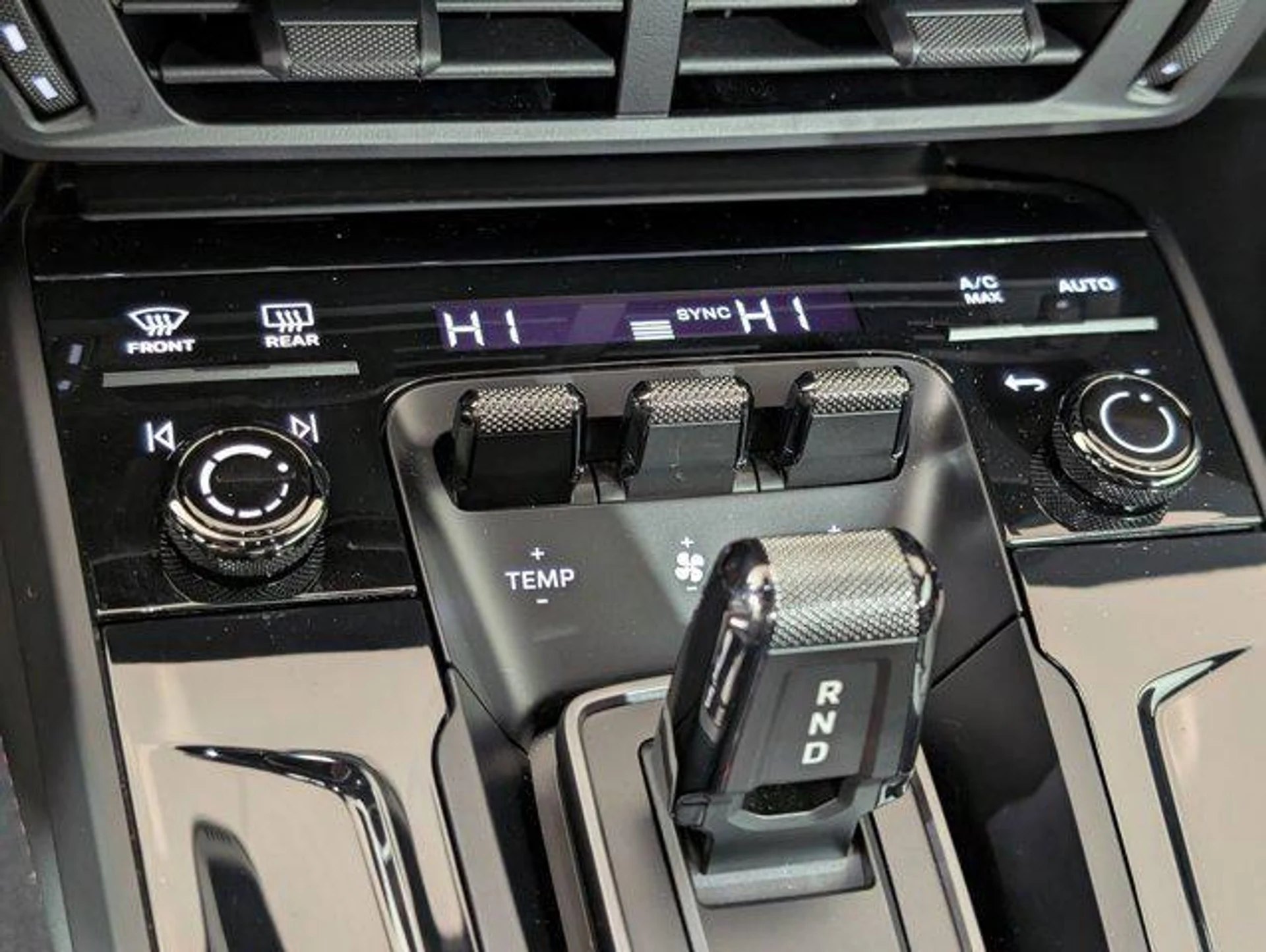 mph016_2226410809_ulyz_Sw_A46_N6_ZJ_5v9ce9g_Cp_Hex54_efe90b67c4