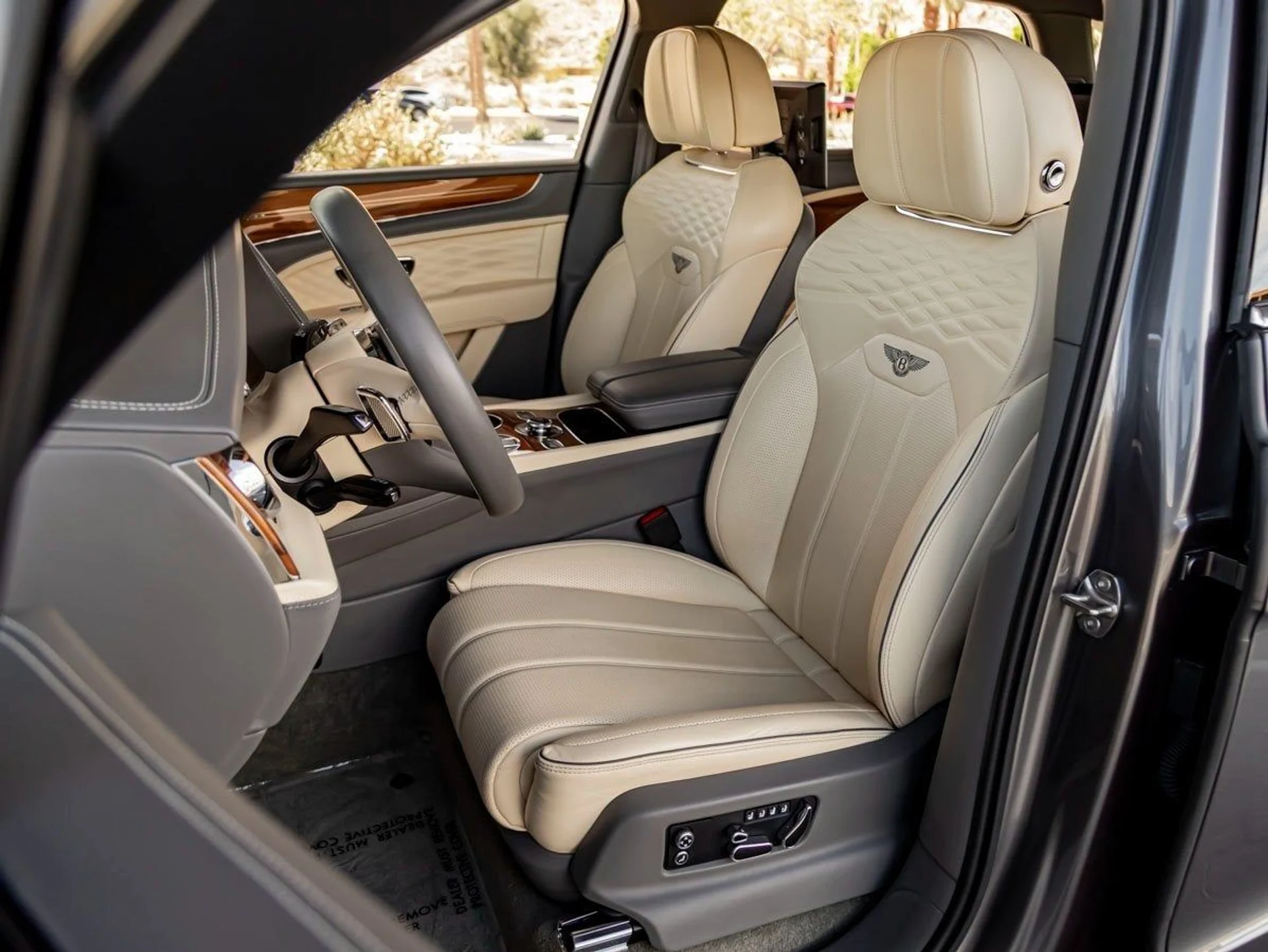 mph016_2227144182_17_fadec148e6