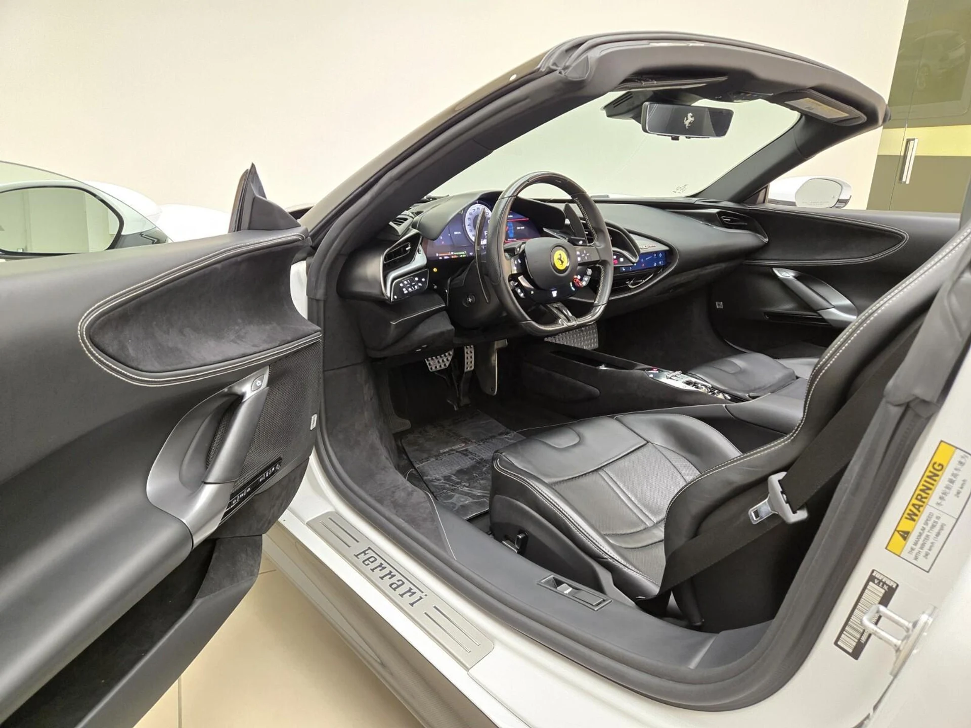 mph016_2232594036_Used_2024_Ferrari_SF_90_Spider_1768891319_e6210017aa