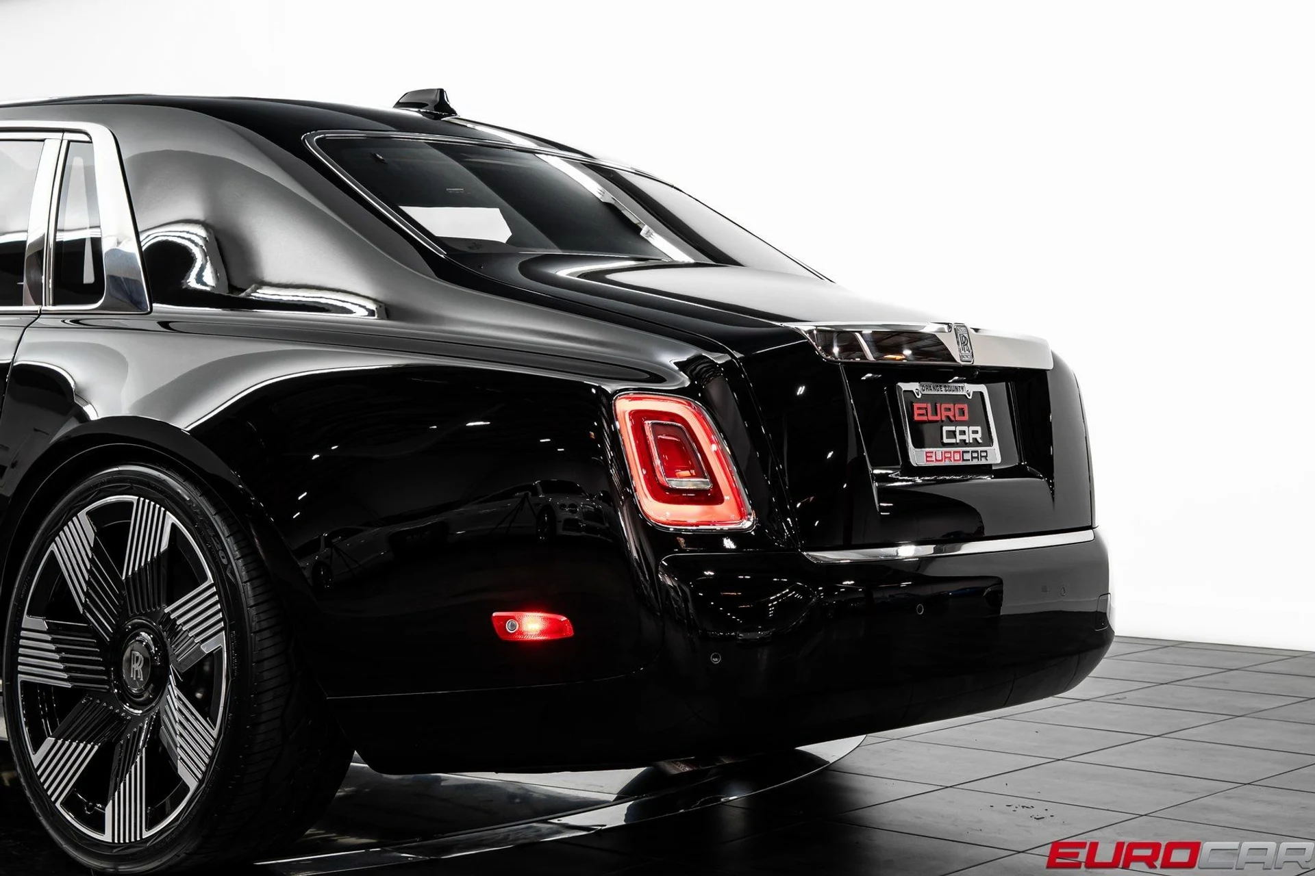 mph016_2234756499_image_17_b9d0df7b1c