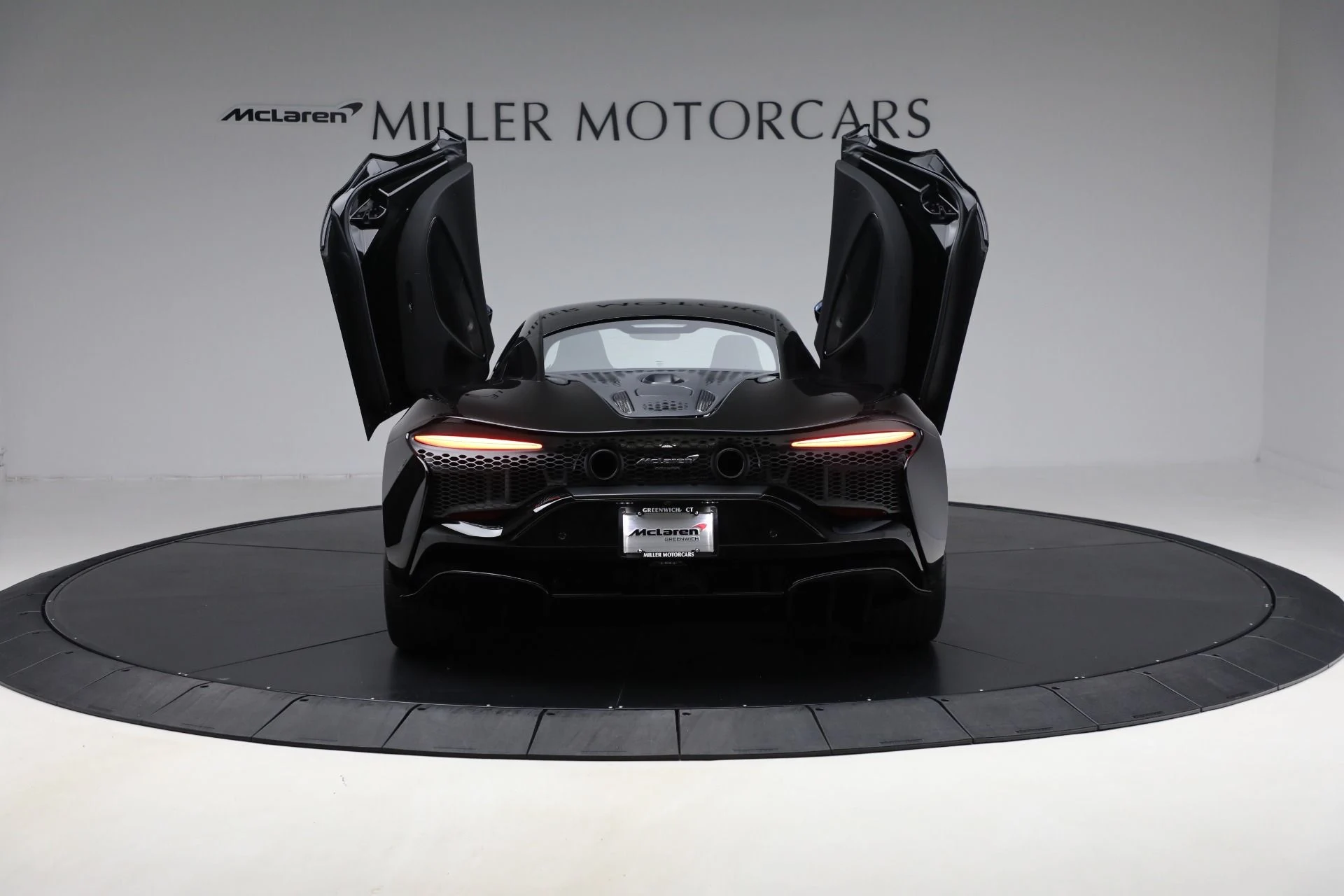 mph016_22361721_Used_2023_Mc_Laren_Artura_a6e4df6471