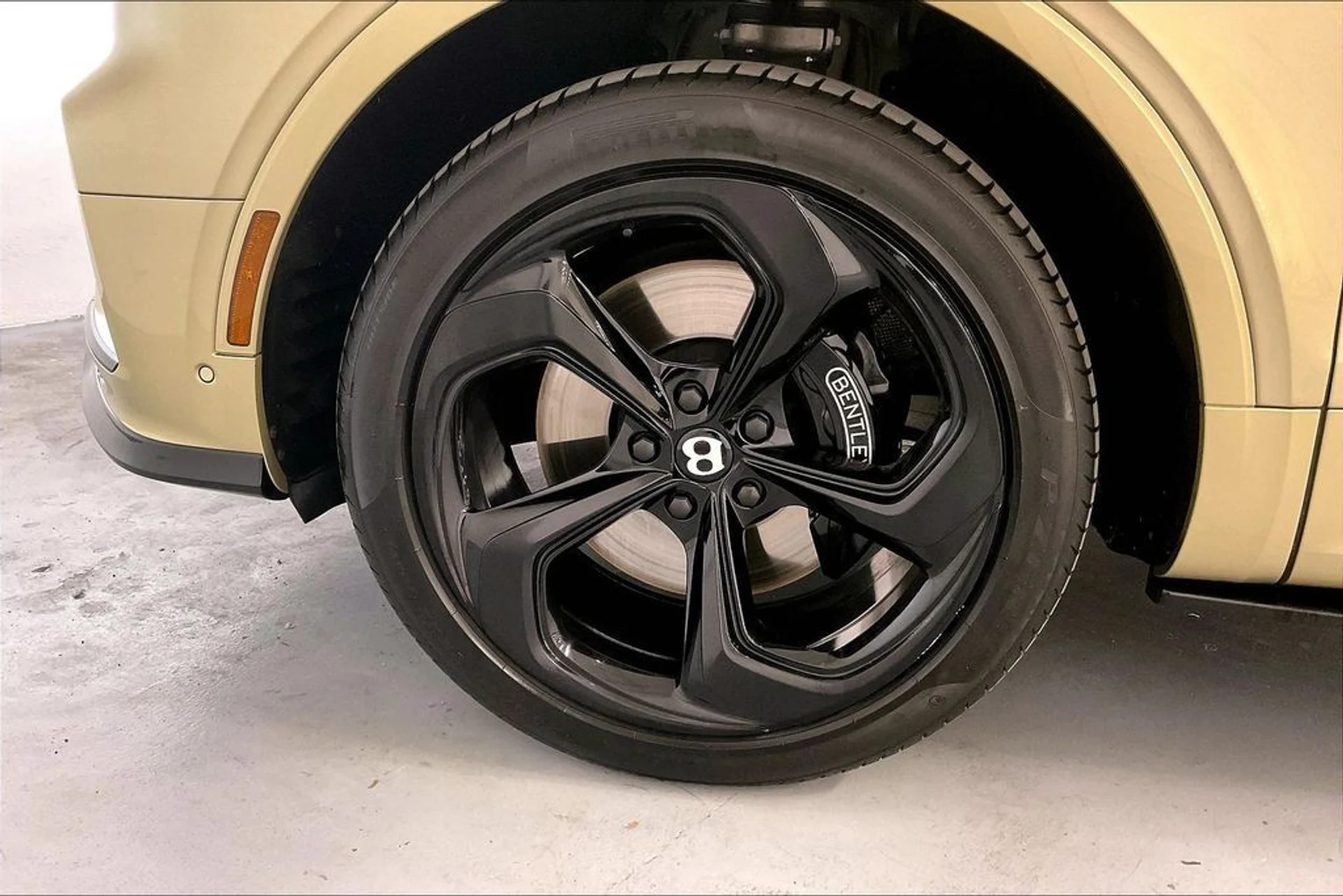 mph016_2239627734_99ab17f19430d2431d6f27ee07887c39x_c790382762