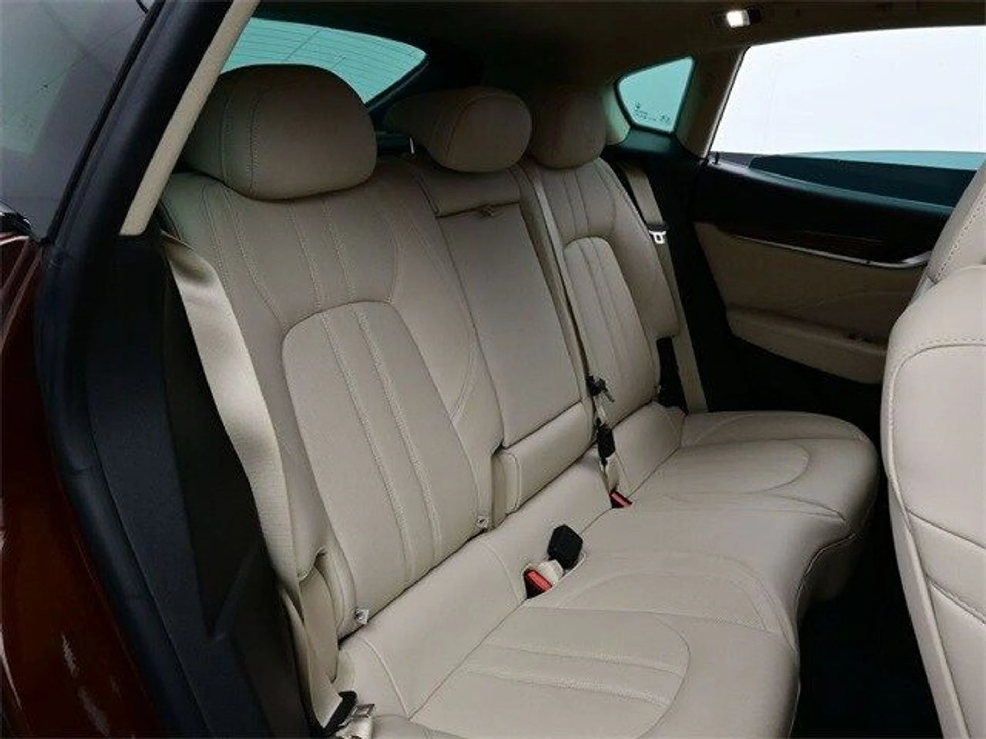 mph016_2241941665_d7f7eed6409ac77fa7222dd11c518b49x_adf90b64d2