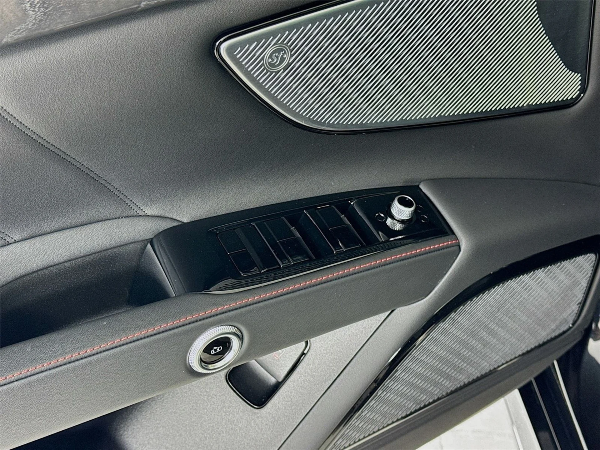 mph016_2243505462_042105acacea6e5d57b264cb8084322bx_0226d4d3f2