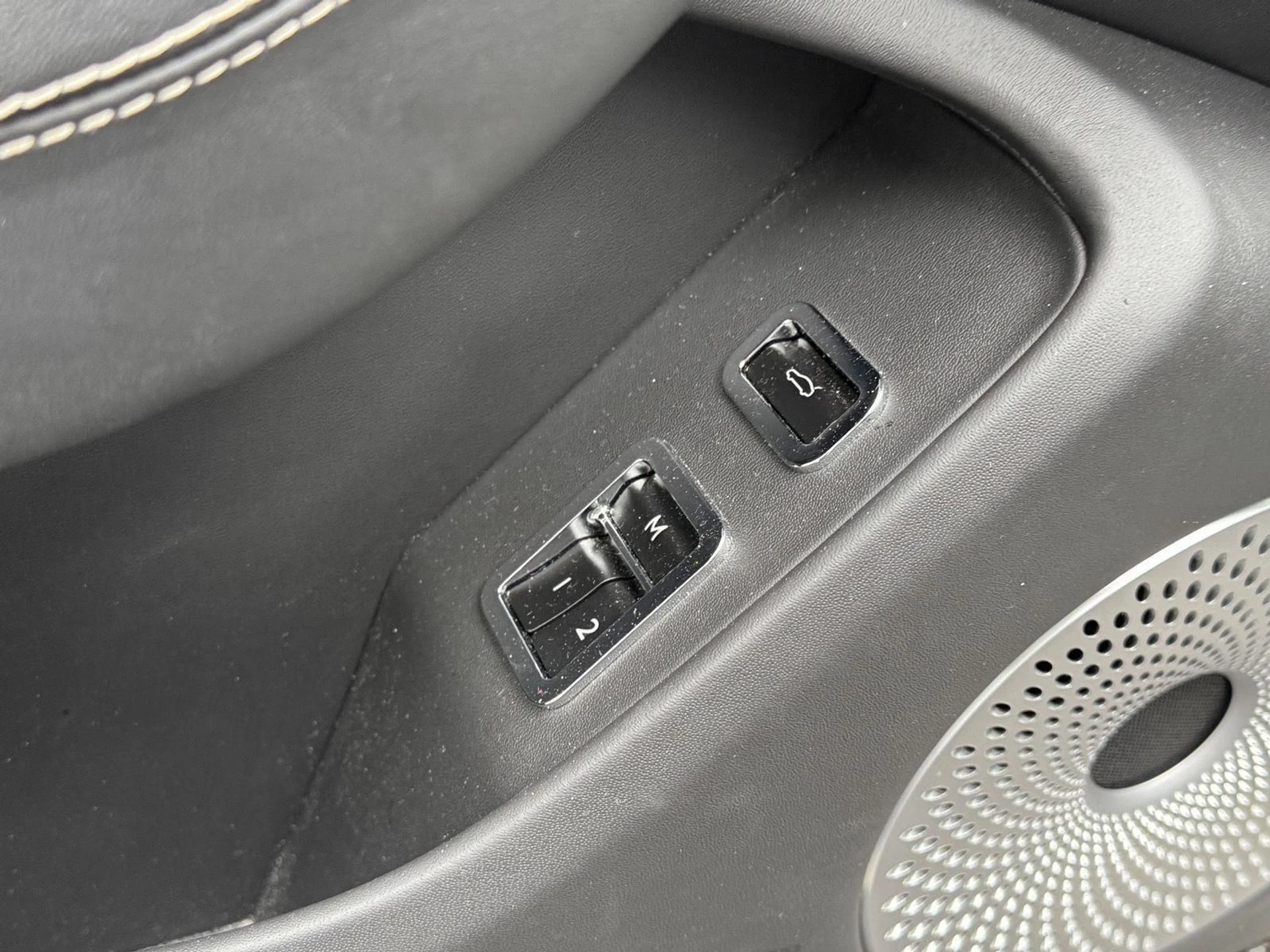 mph016_2259836055_61122b78f61b668cd556c53299e76fef_5243d27c55