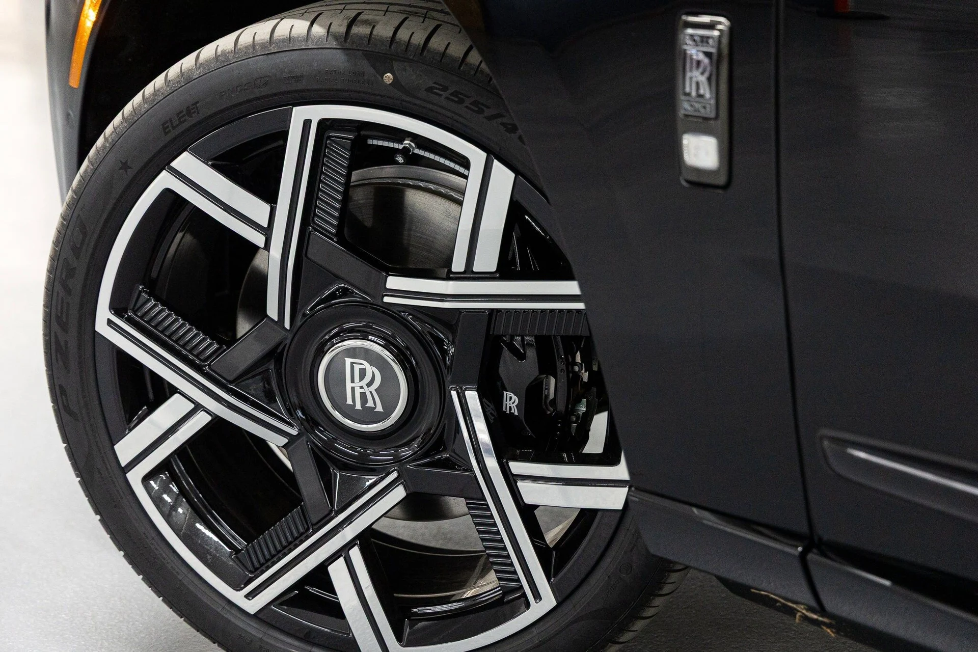 mph016_2260013761_62d34b7f7072554c50f033419b554a7cx_105d158af9