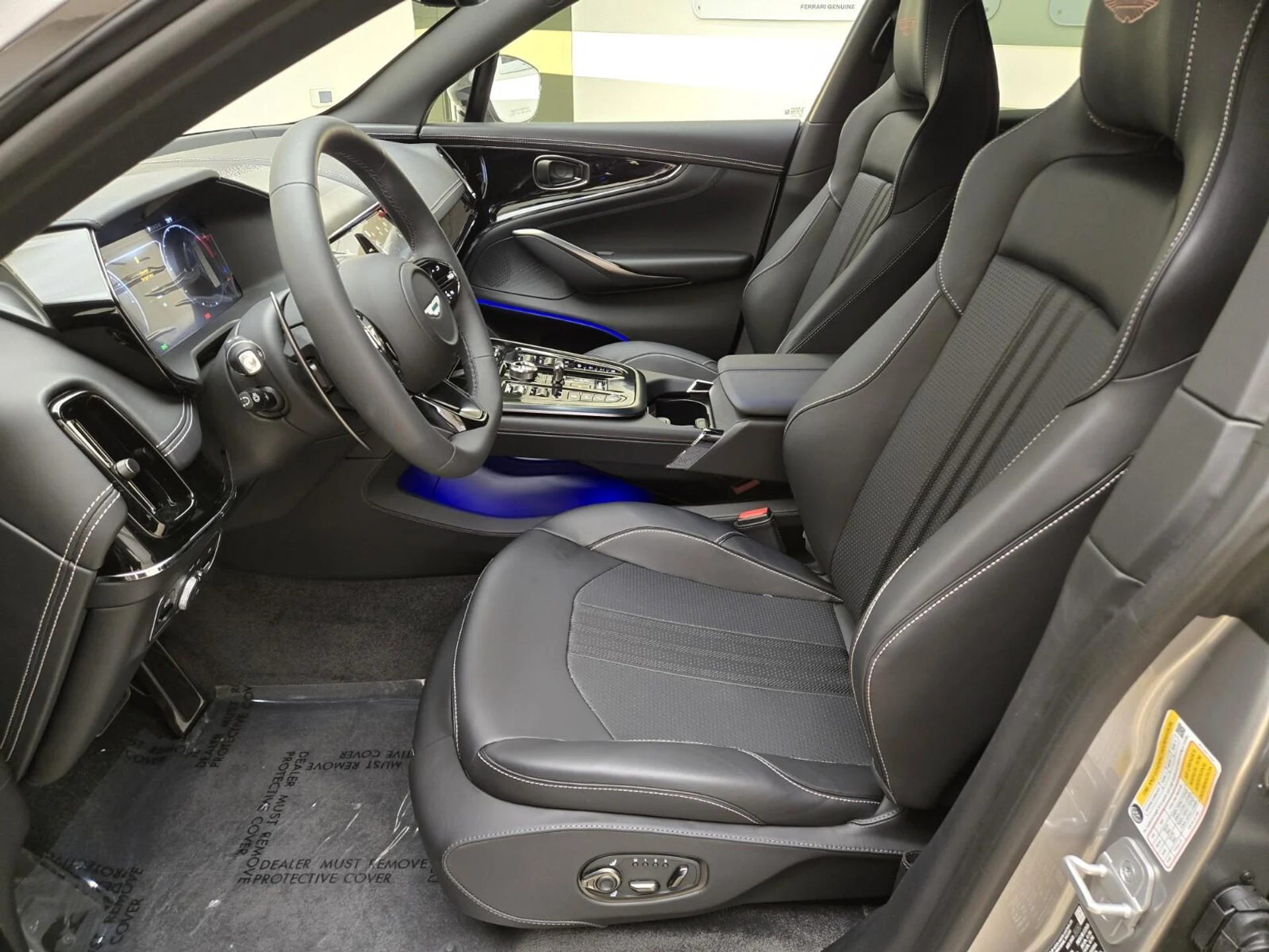 mph016_2261154967_New_2025_Aston_Martin_DBX_707_1753162757_4e7a6669ff