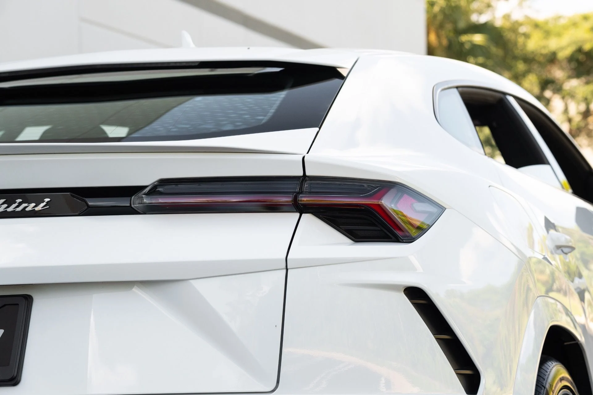 mph016_226365963_Used_2022_Lamborghini_Urus_1778780626_96b1b6728f