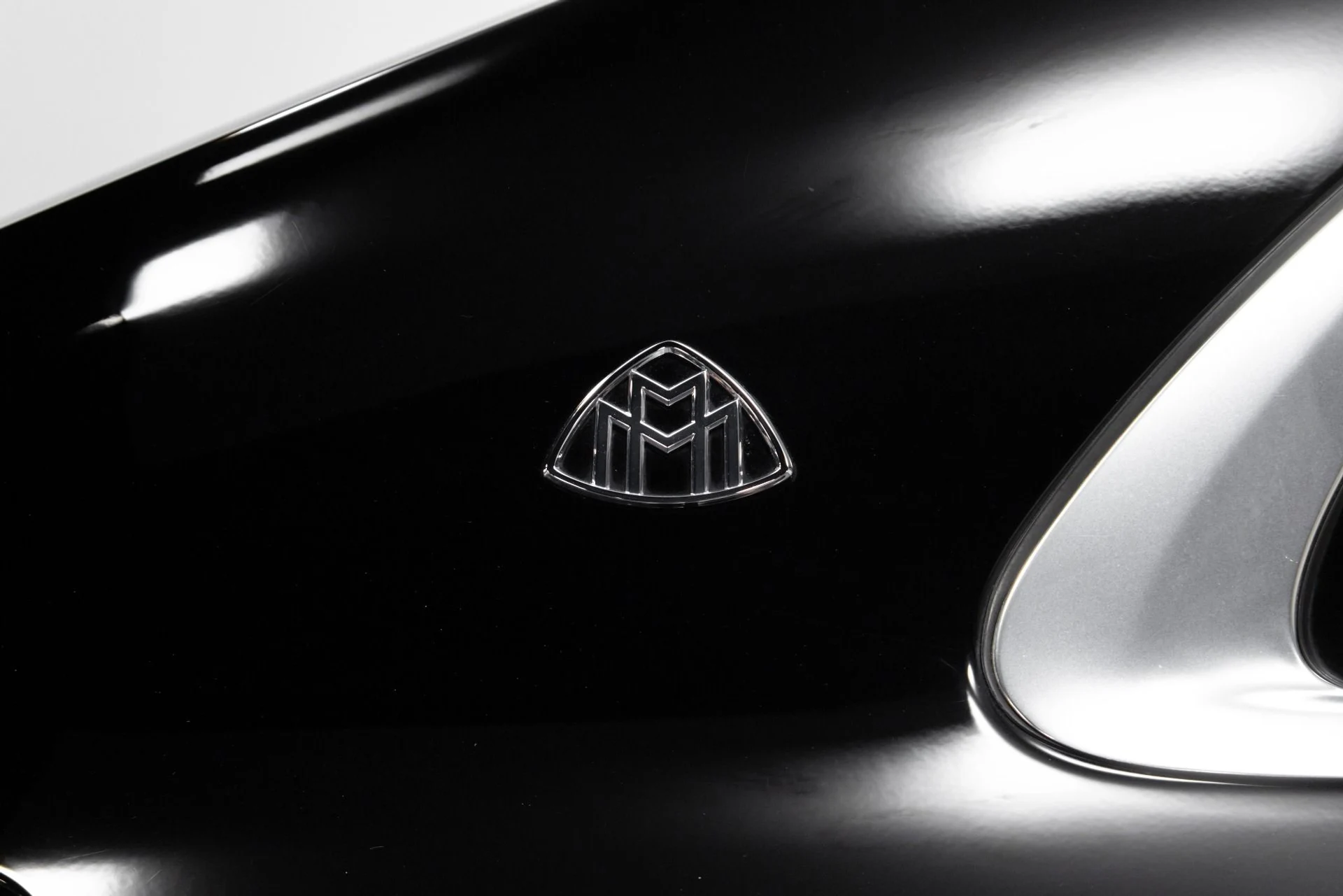 mph016_2275602724_Used_2019_Mercedes_Benz_S_Class_Maybach_S_650_1763220768_0dcfa6ba24