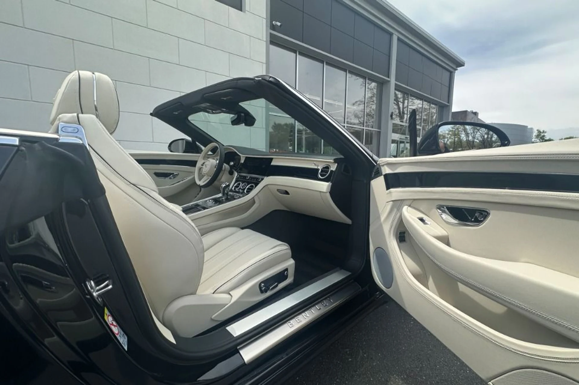 mph016_227580519_New_2026_Bentley_Continental_GT_1777983422_8f224e3ecb
