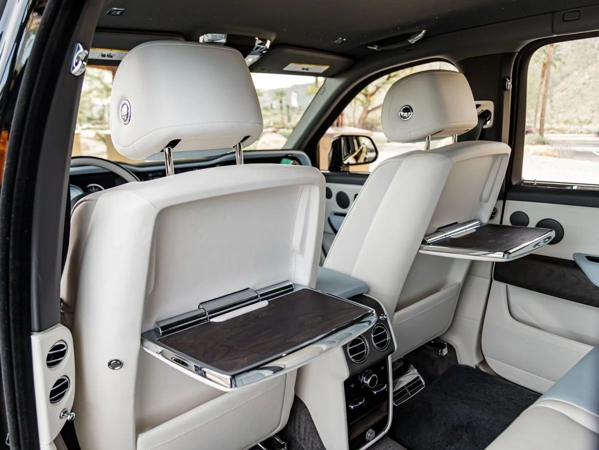 mph016_2275959295_17_8db5bcf156