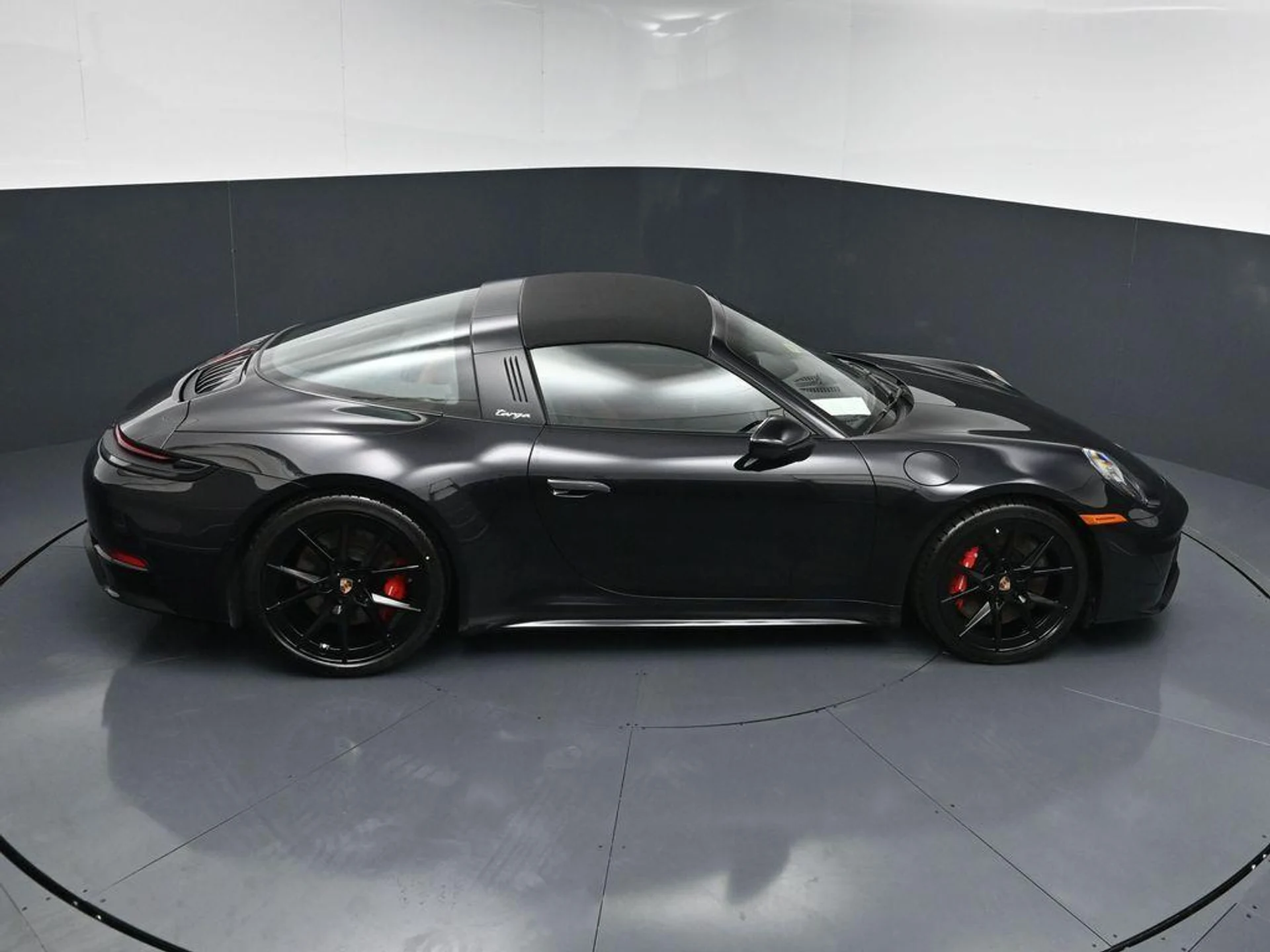 mph016_2279367771_Ea8_TXX_00_Tfgc_Ocaj0_Ol6_F_Cnd_Tt_M_9ada1a6432