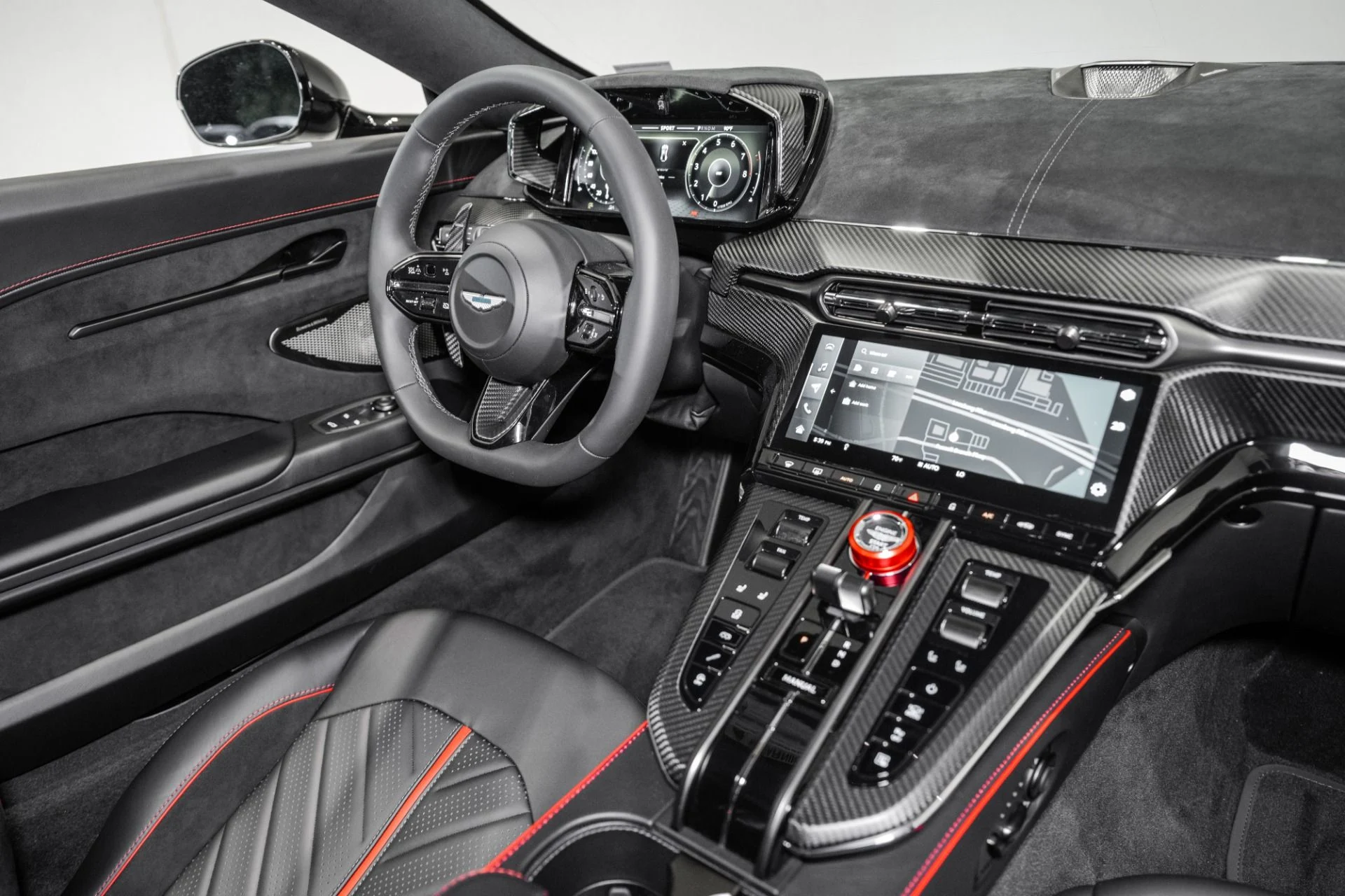 mph016_2290533290_New_2026_Aston_Martin_Vantage_S_1776402995_b1eb489409