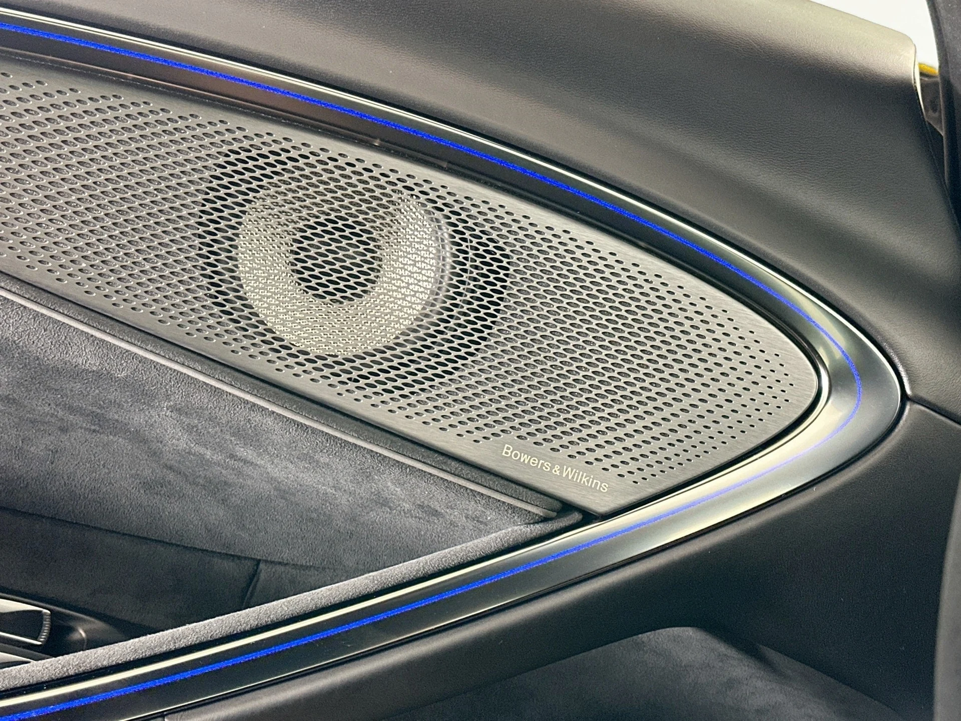 mph016_2300551645_17_e4f247e614