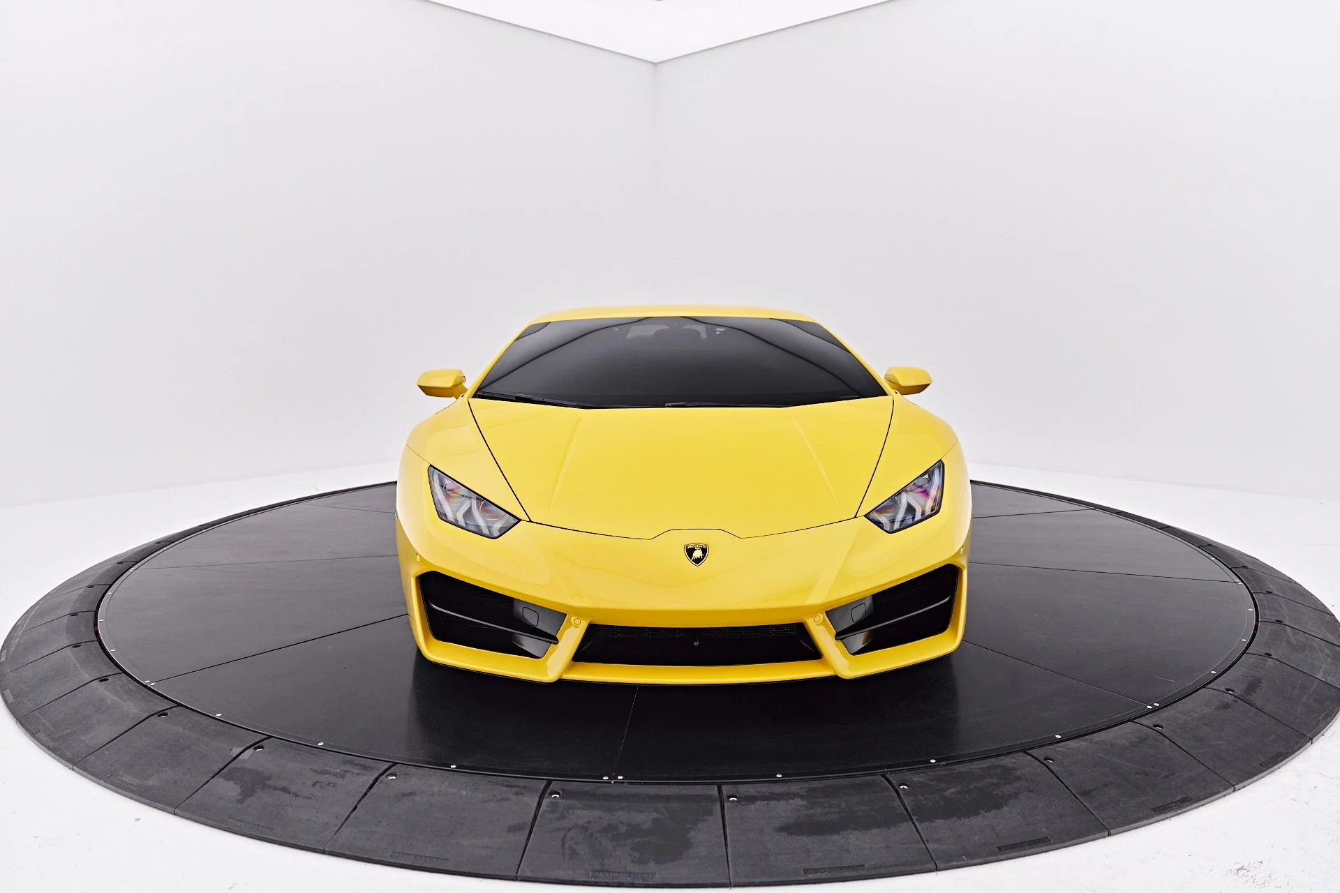 mph016_2301108426_Used_2017_Lamborghini_Huracan_1786046235_27b6e198da