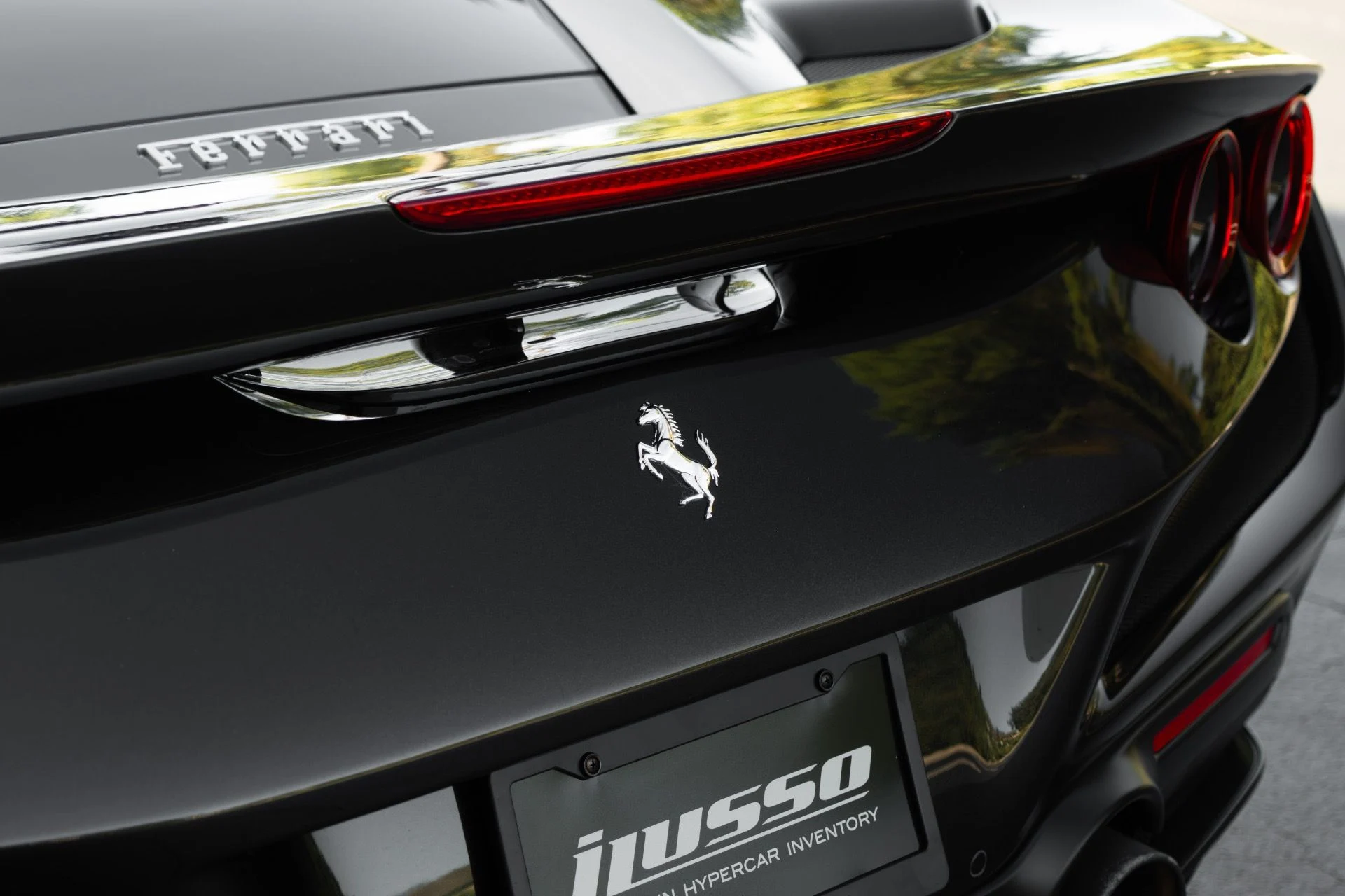 mph016_2306410375_Used_2020_Ferrari_F8_Tributo_1761689763_55adb60256