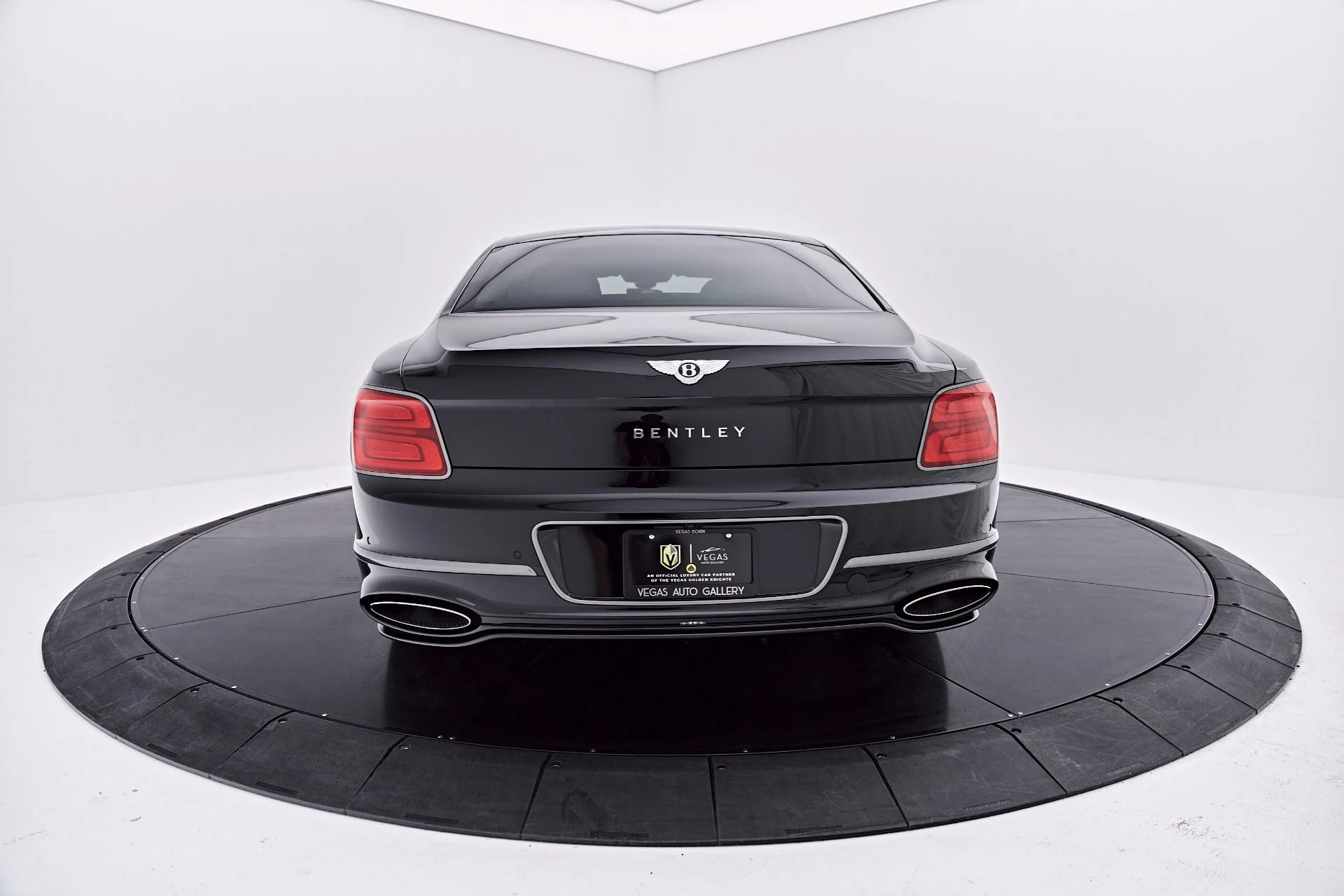 mph016_2310596551_Used_2025_Bentley_Flying_Spur_Speed_1786412180_3e634f8751
