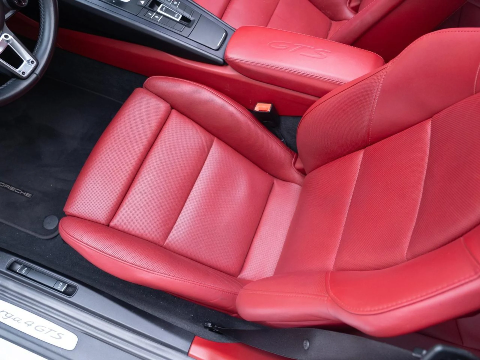 mph016_2312740222_ee2965cd069830c124a6839ffcaf3169_a25fa994fd