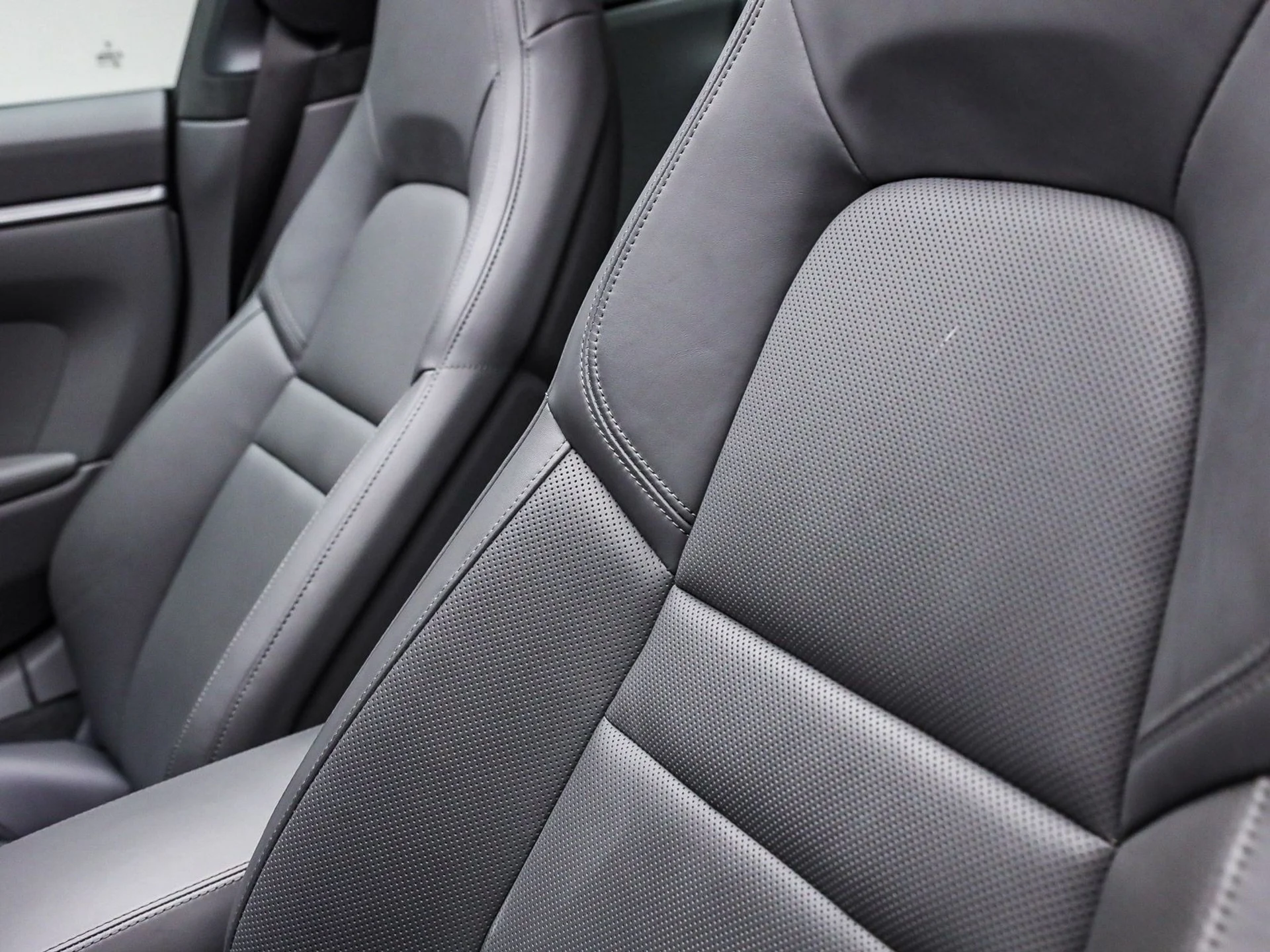 mph016_2315310923_c1255a3ed470b1286d70a2c3f2e62775x_ef66e2272e