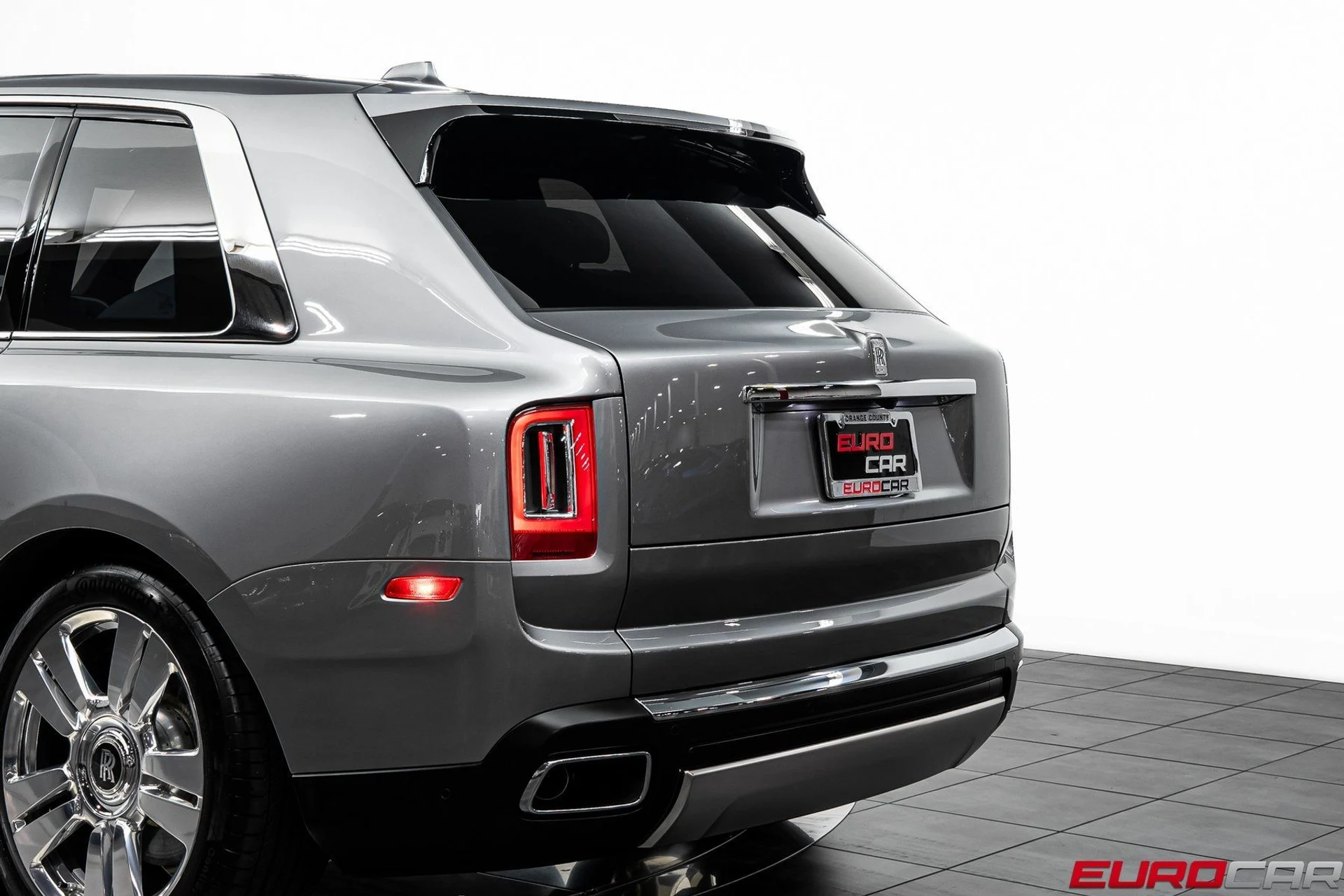 mph016_2324330458_image_17_e0f2fe1f5a