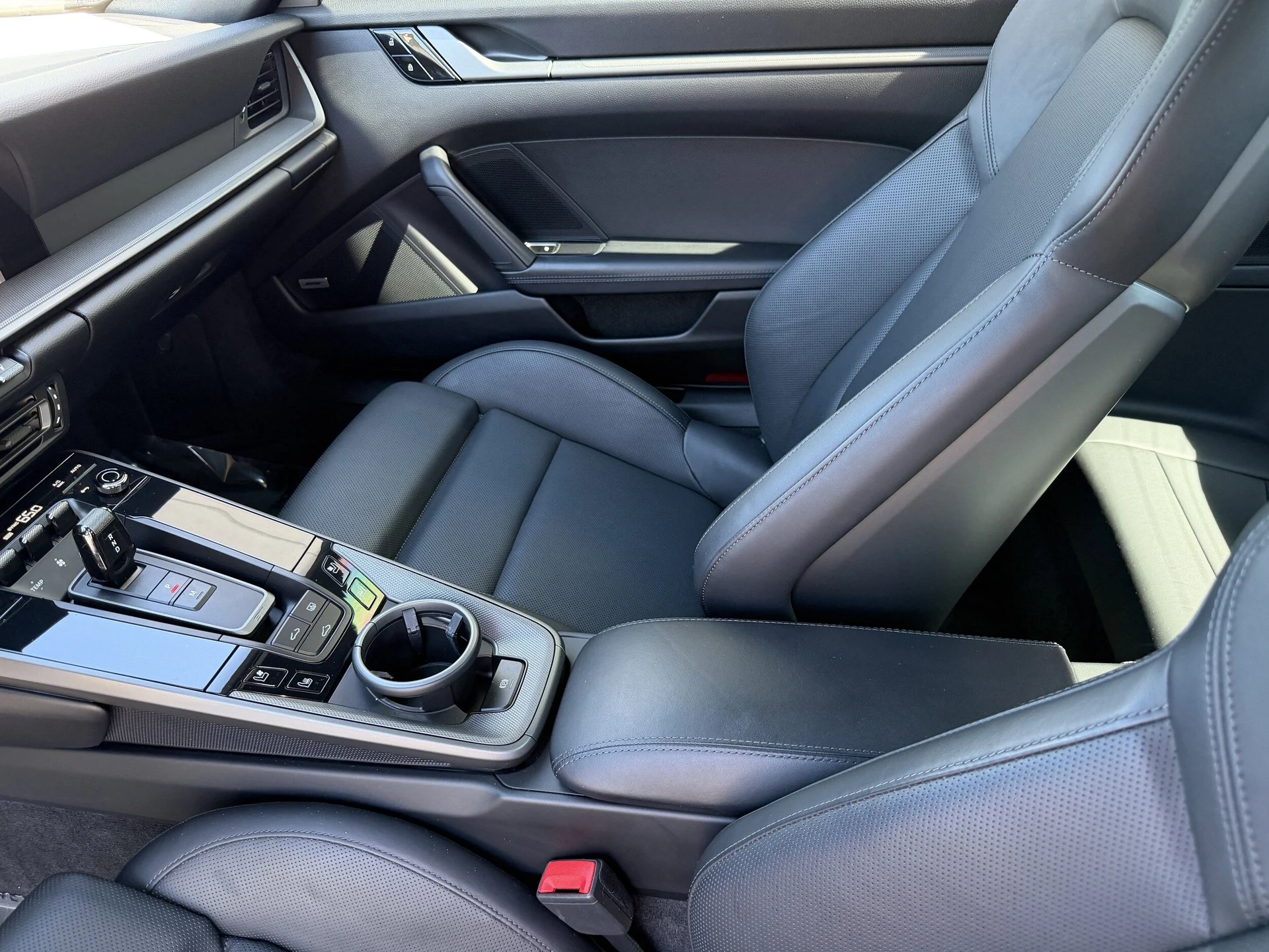 mph016_232799052_c9b500edfa4e84a659d38f8497572a67x_4c77e96248