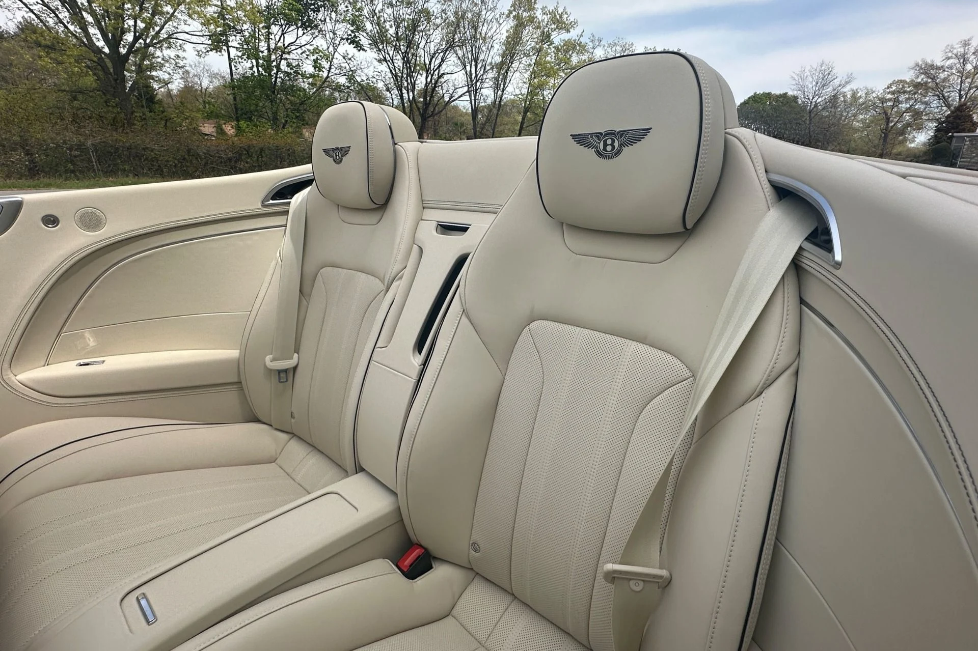 mph016_233018505_Used_2026_Bentley_Continental_GT_GTC_1784733700_ae69462f1c