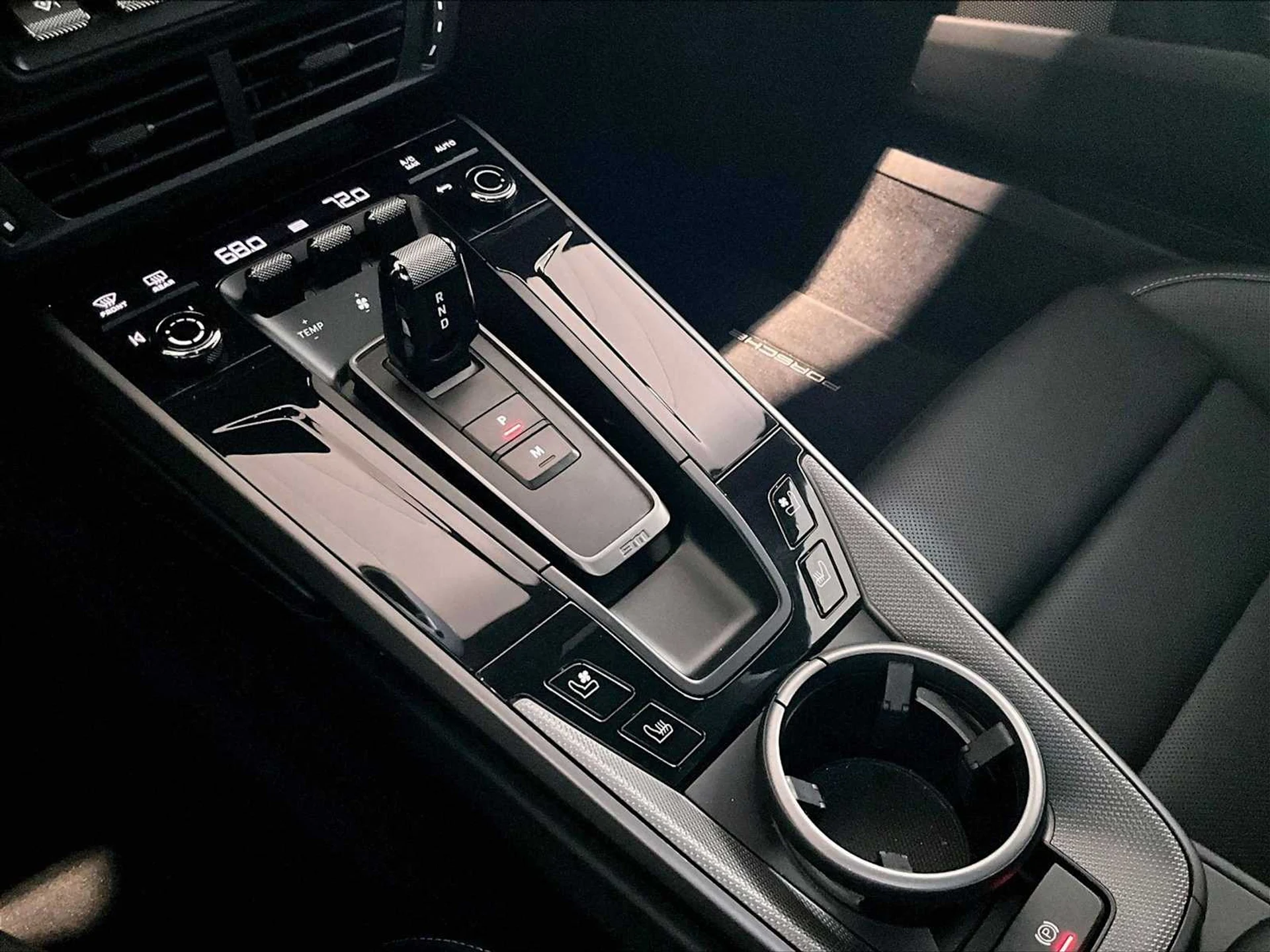 mph016_2340132520_12f67e4f4286c69f2d16d36d6caa5c2dx_4582db70e7