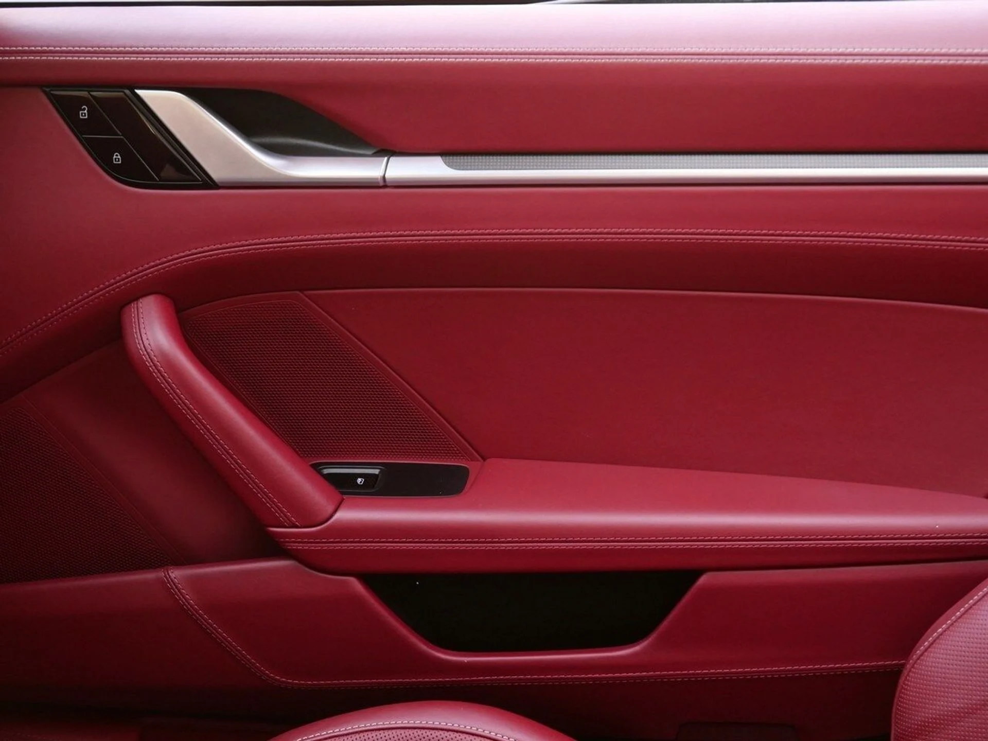 mph016_2341050709_5df2dee96bd02455eb853187f3df7ce0x_0ddd7bb230