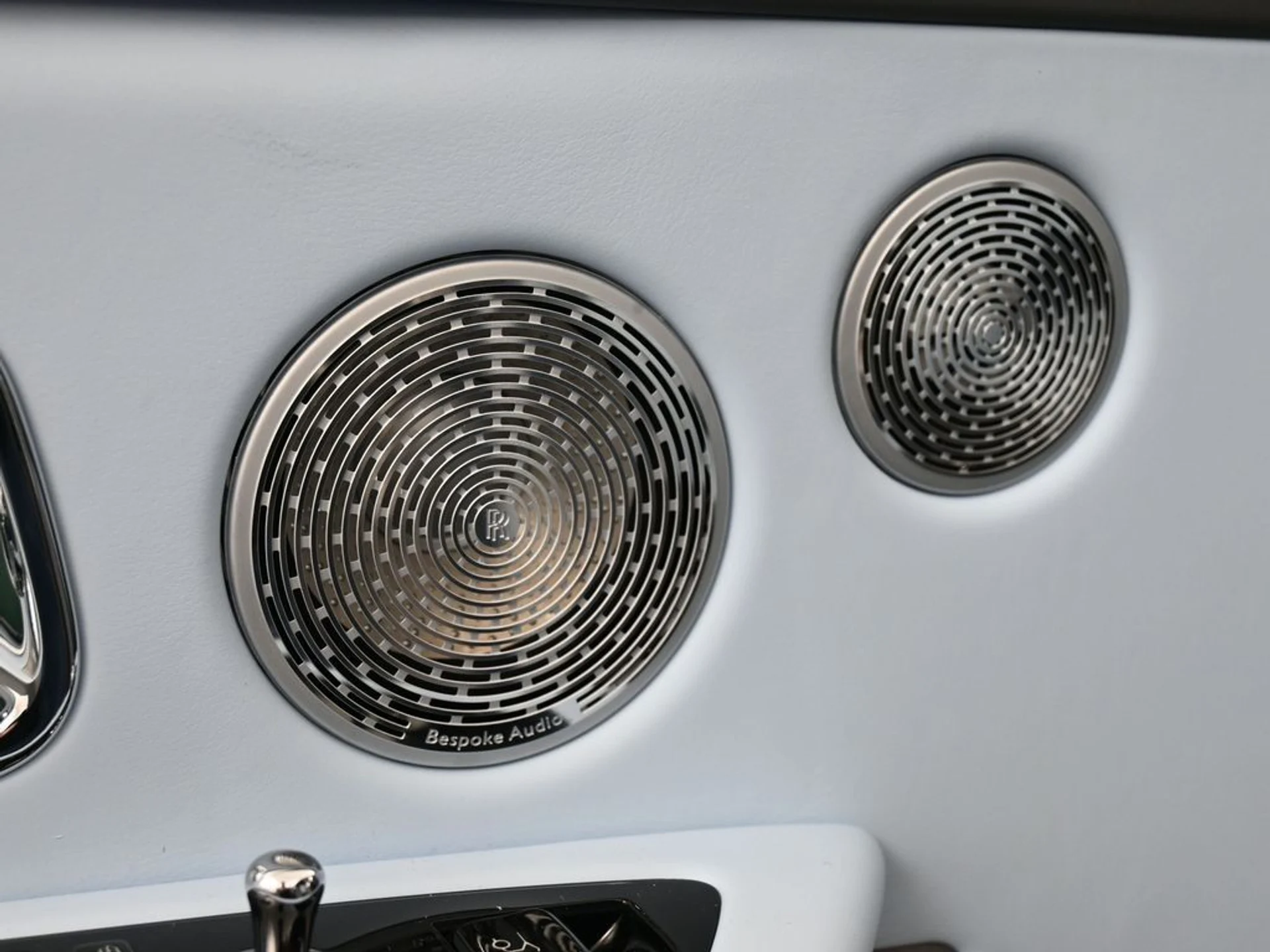 mph016_2341800650_image_16_38d353bebc