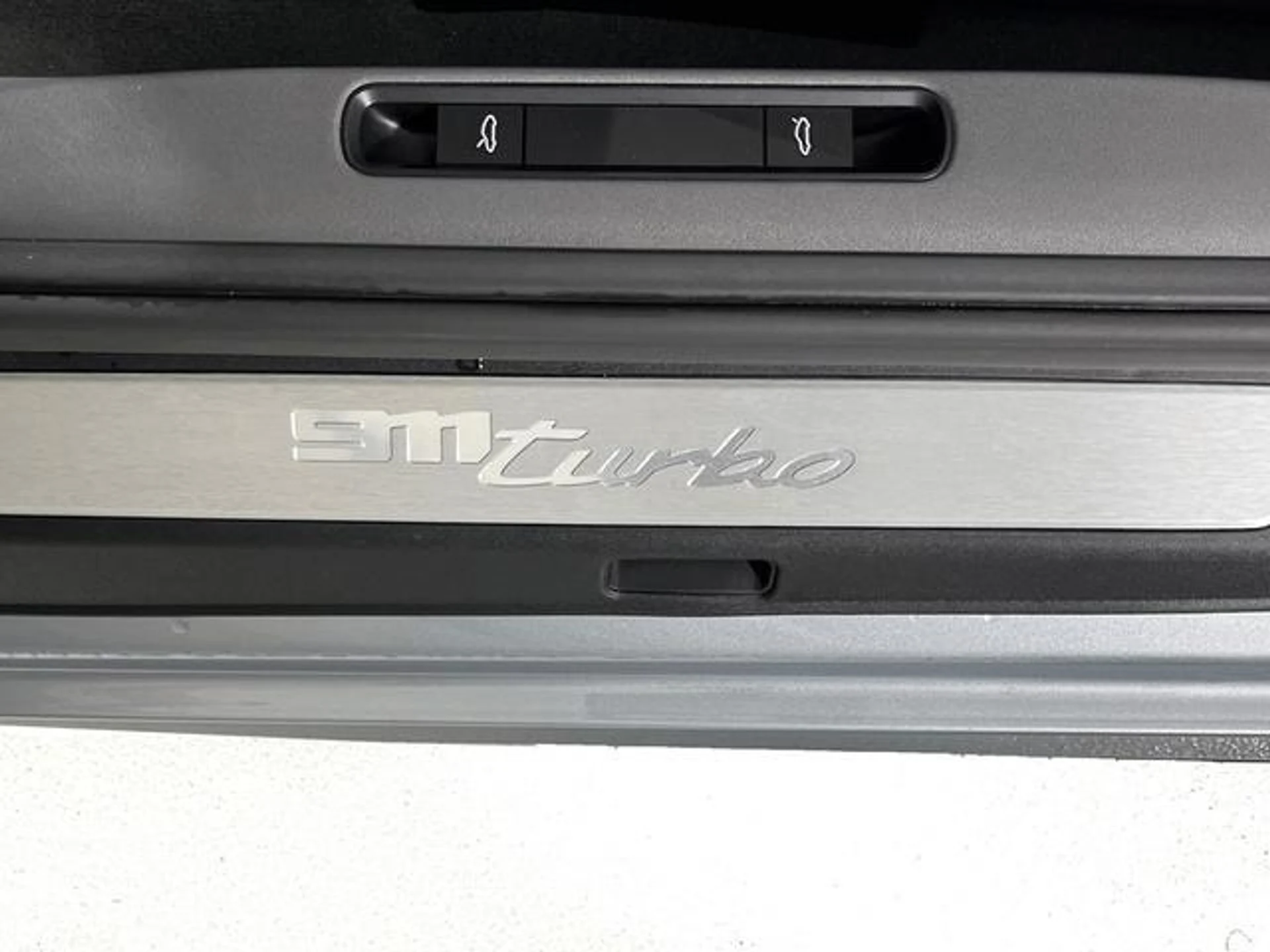 mph016_234348195_Wvwq_Zvu0y_Wm_Ax_ZR_7a0f303bw_S_To_cd01984cdb