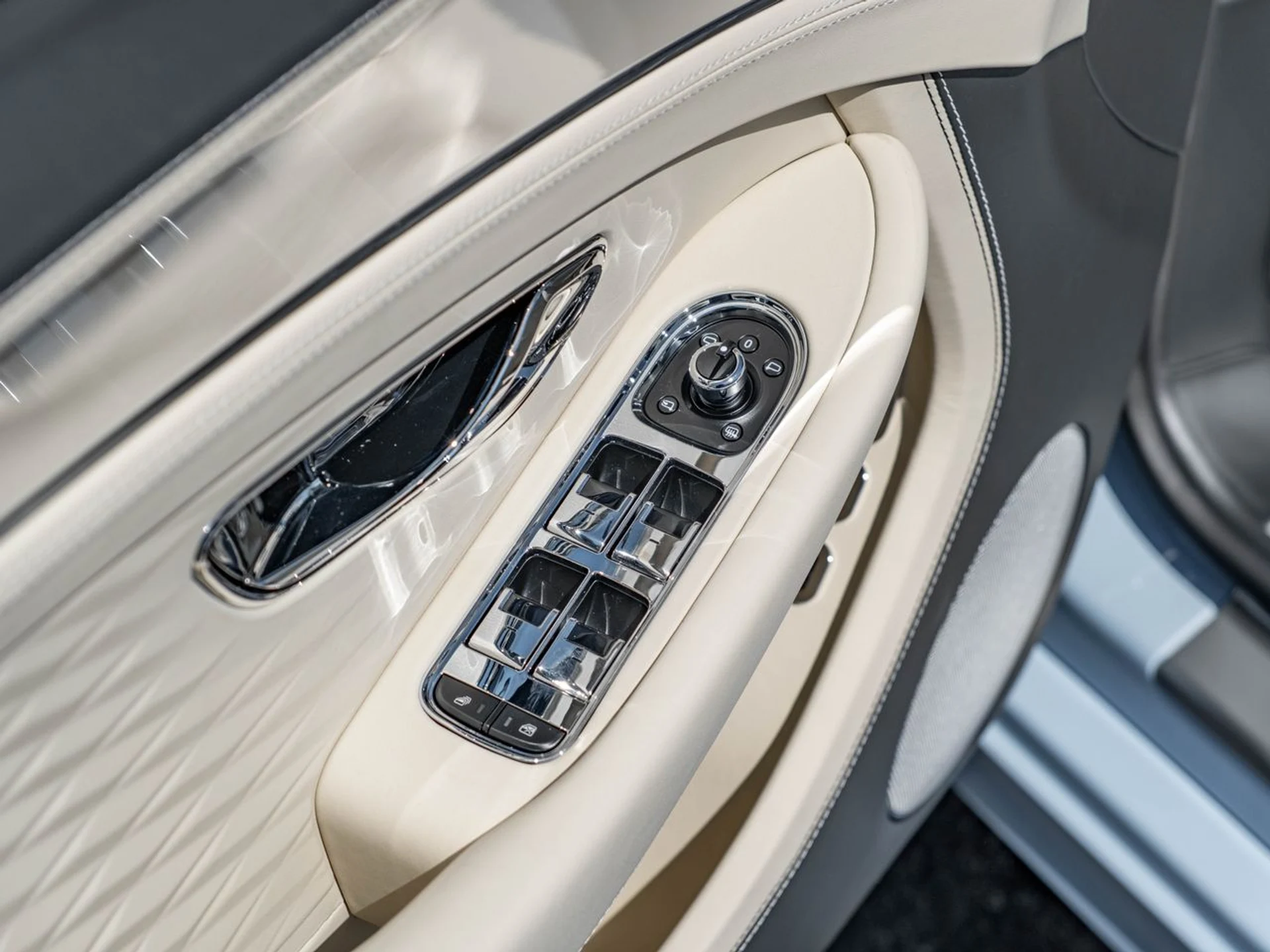 mph016_2348263786_d4c886e1d799adaa288b1b1bf181b8bcx_4d790f0f38