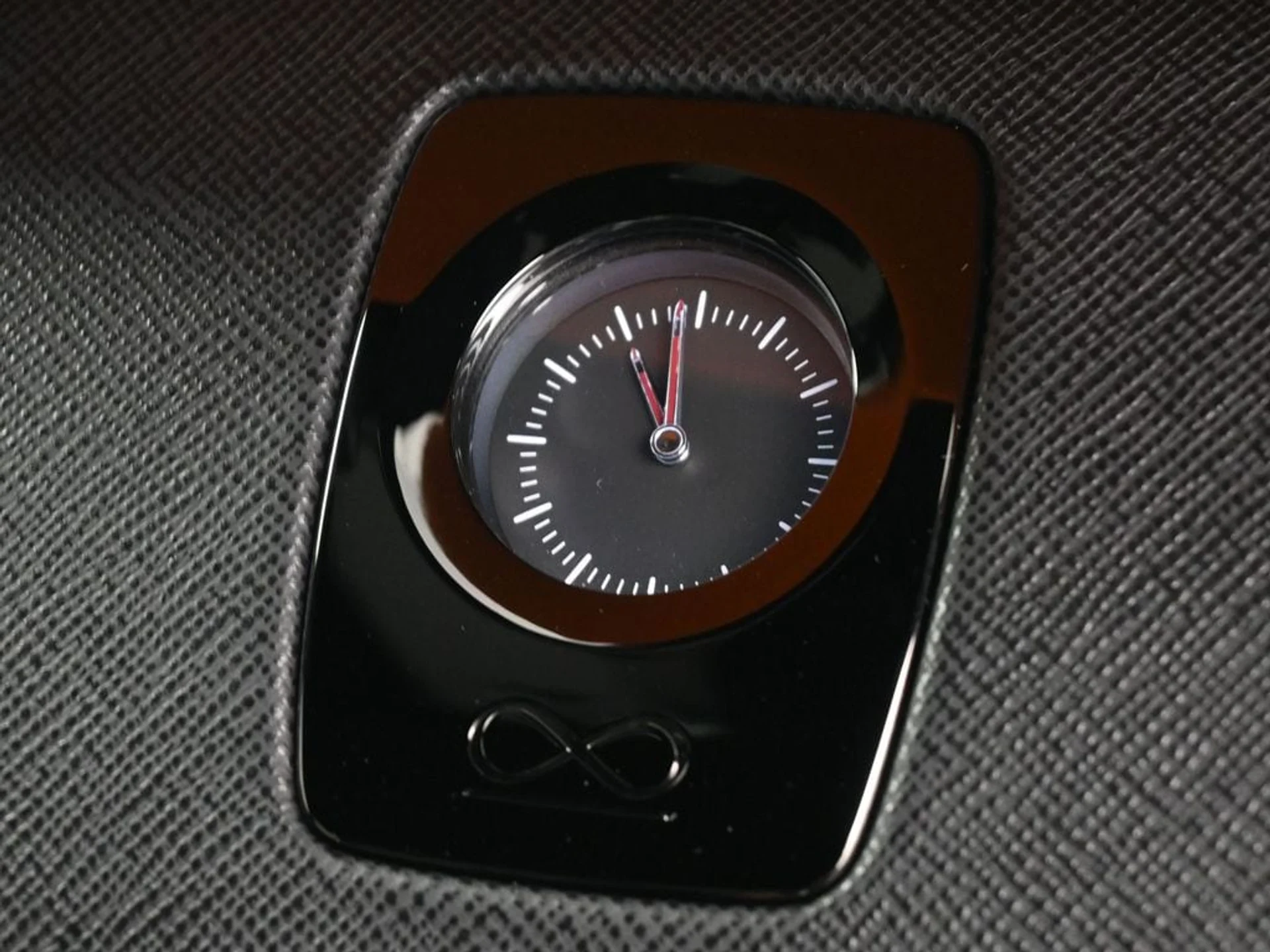 mph016_2349172456_4cf4b8fa3cf02f89a2e47c97b2f198e2x_5ae71c1683