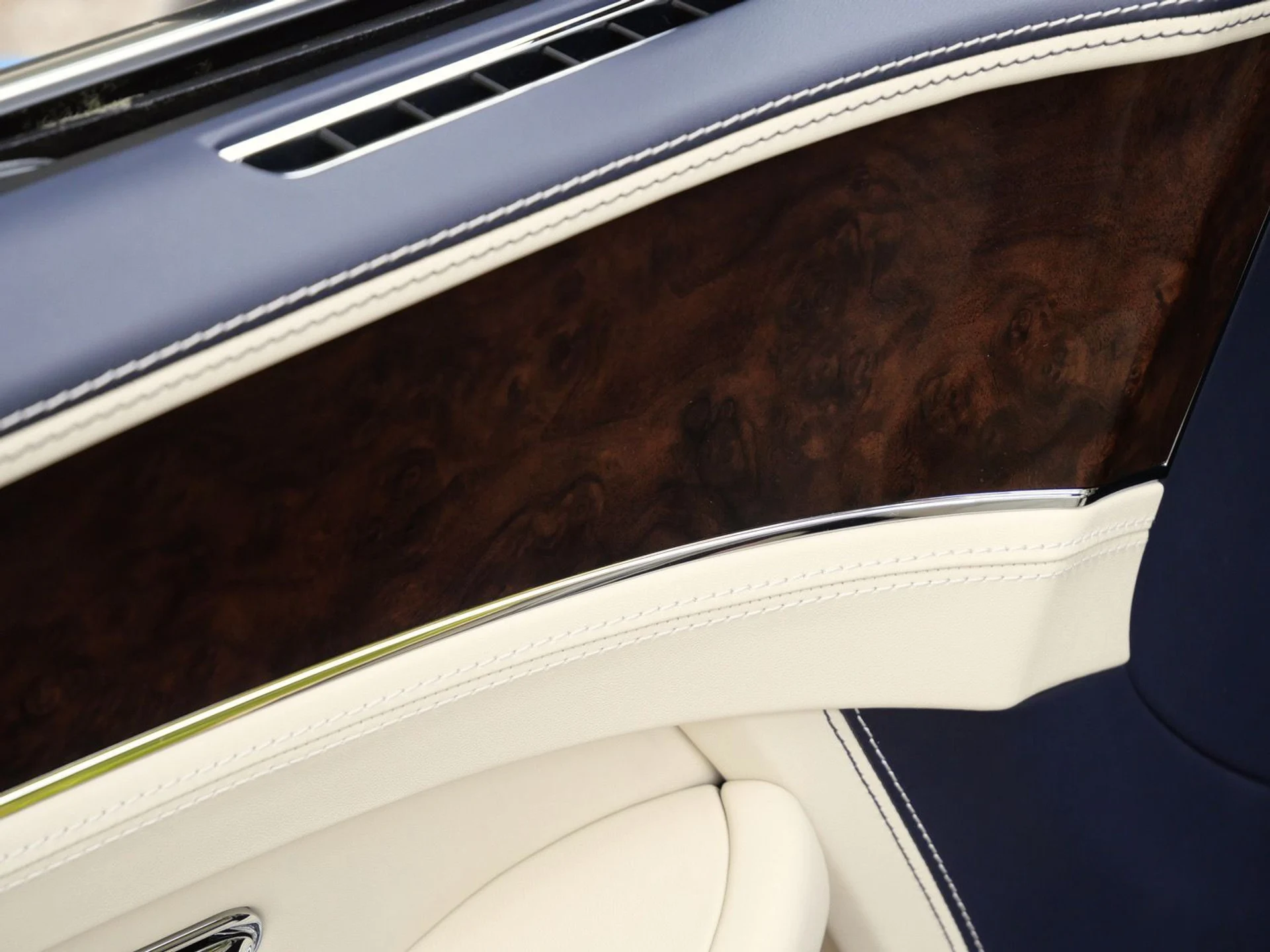 mph016_2350584515_1d708b88a3a3ffe64cf8a5dfdebbe8ffx_d5828b0863