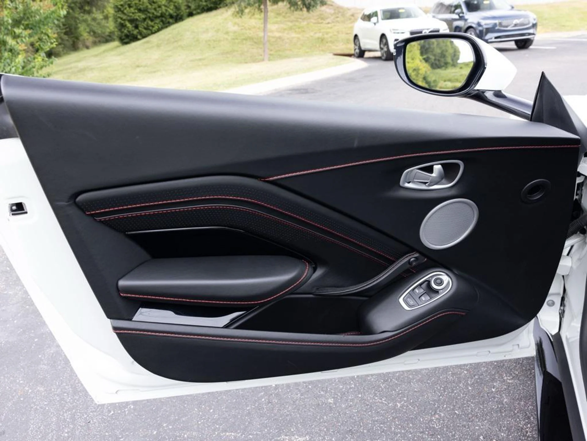 mph016_2350934834_266111782_68b184861f109c98f21c721b_5c3853112e