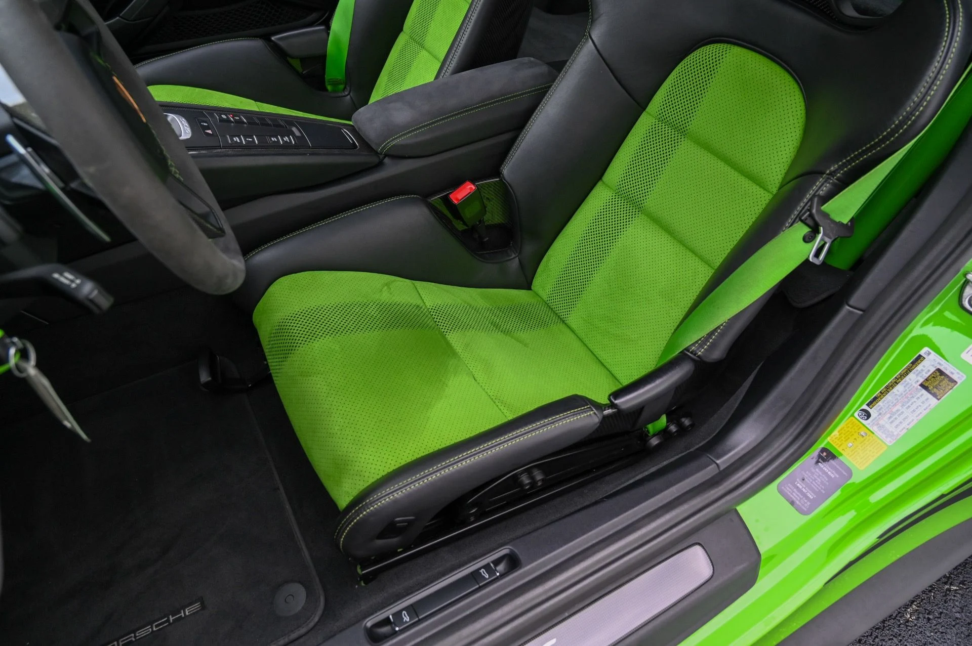mph016_2355962744_Used_2019_Porsche_911_GT_3_RS_1778272615_f59476393e