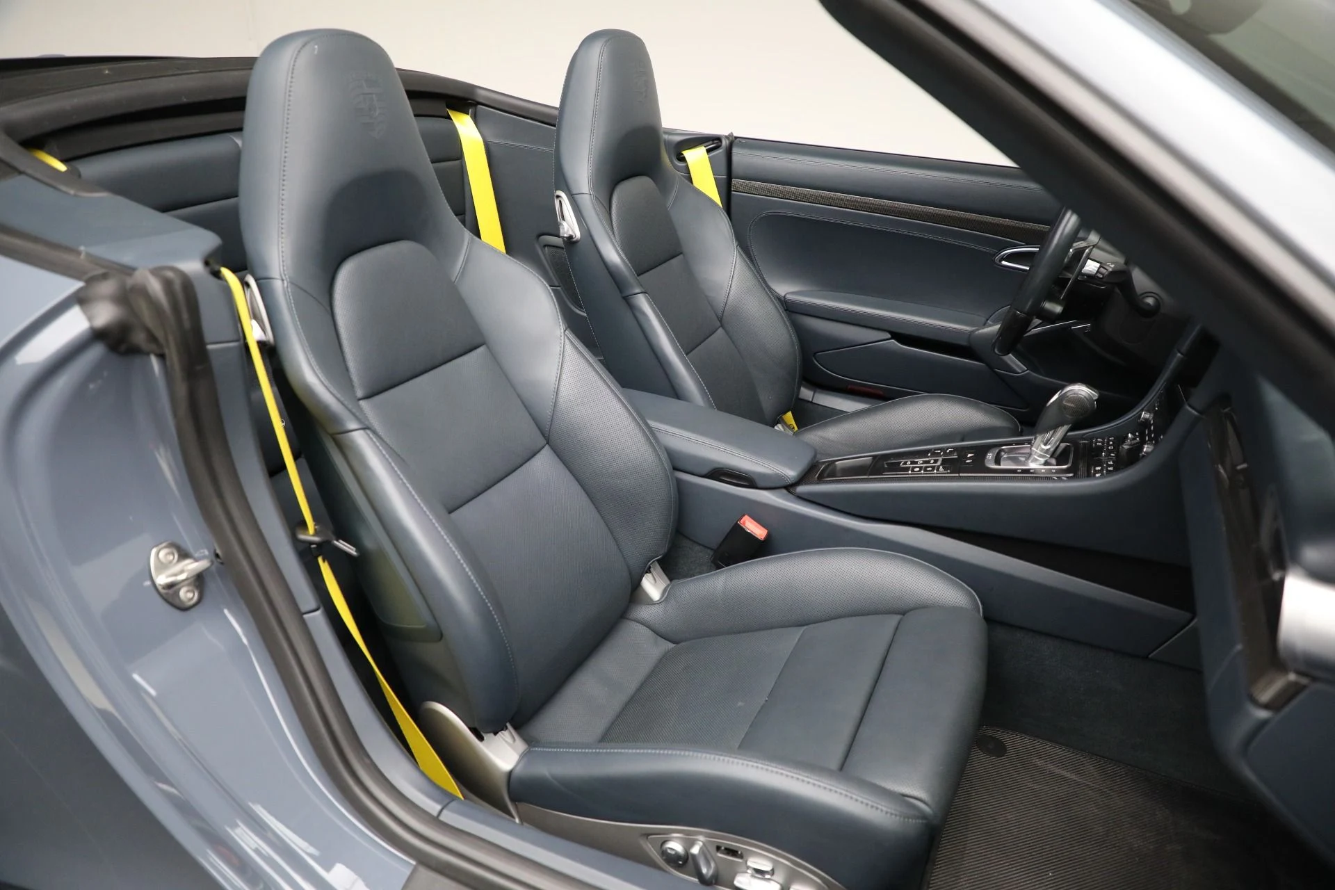 mph016_2360289636_Used_2017_Porsche_911_Turbo_S_1762956116_ac1894a5c1